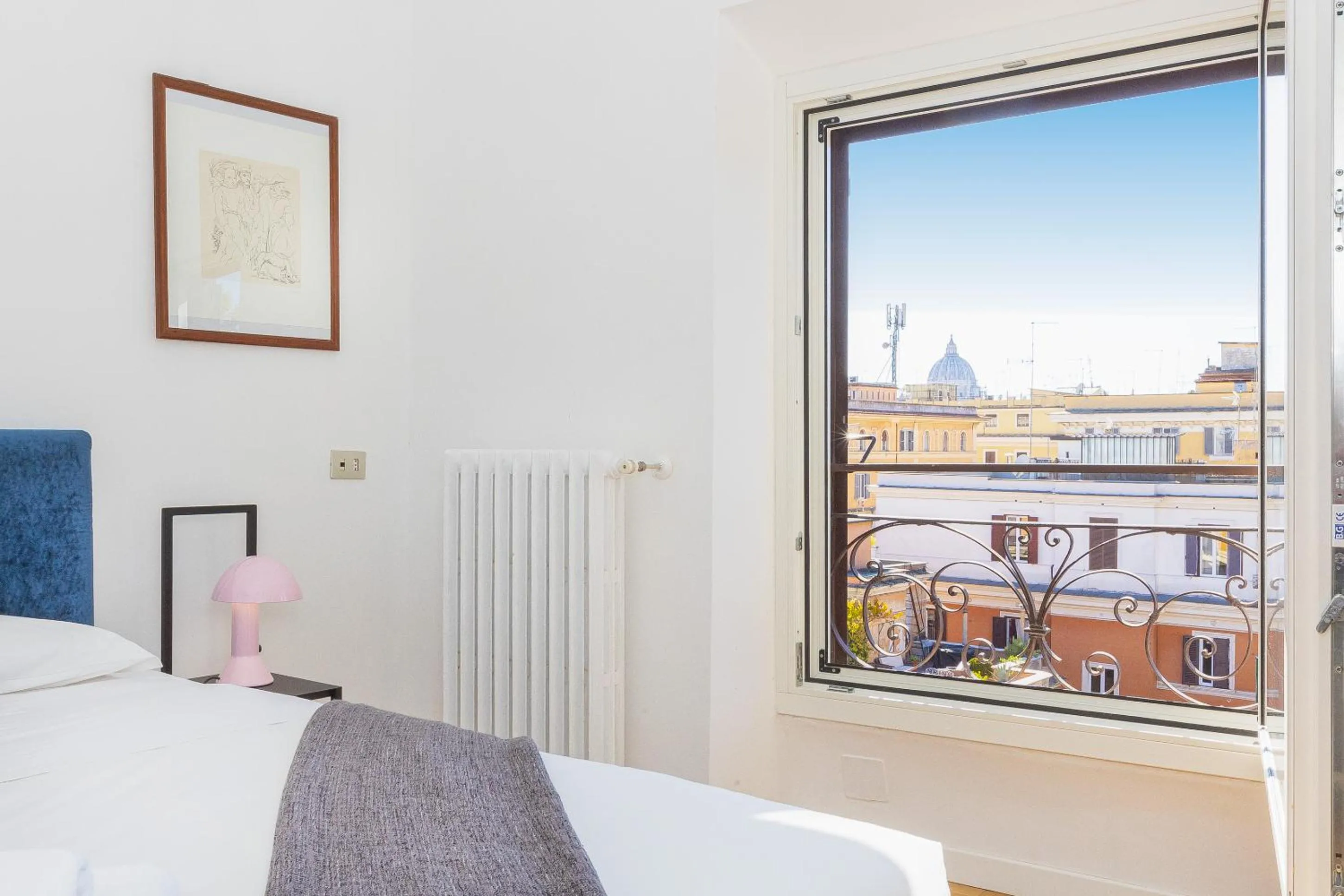View (from property/room), Bed in Giulio Cesare Penthouse Rental in Rome