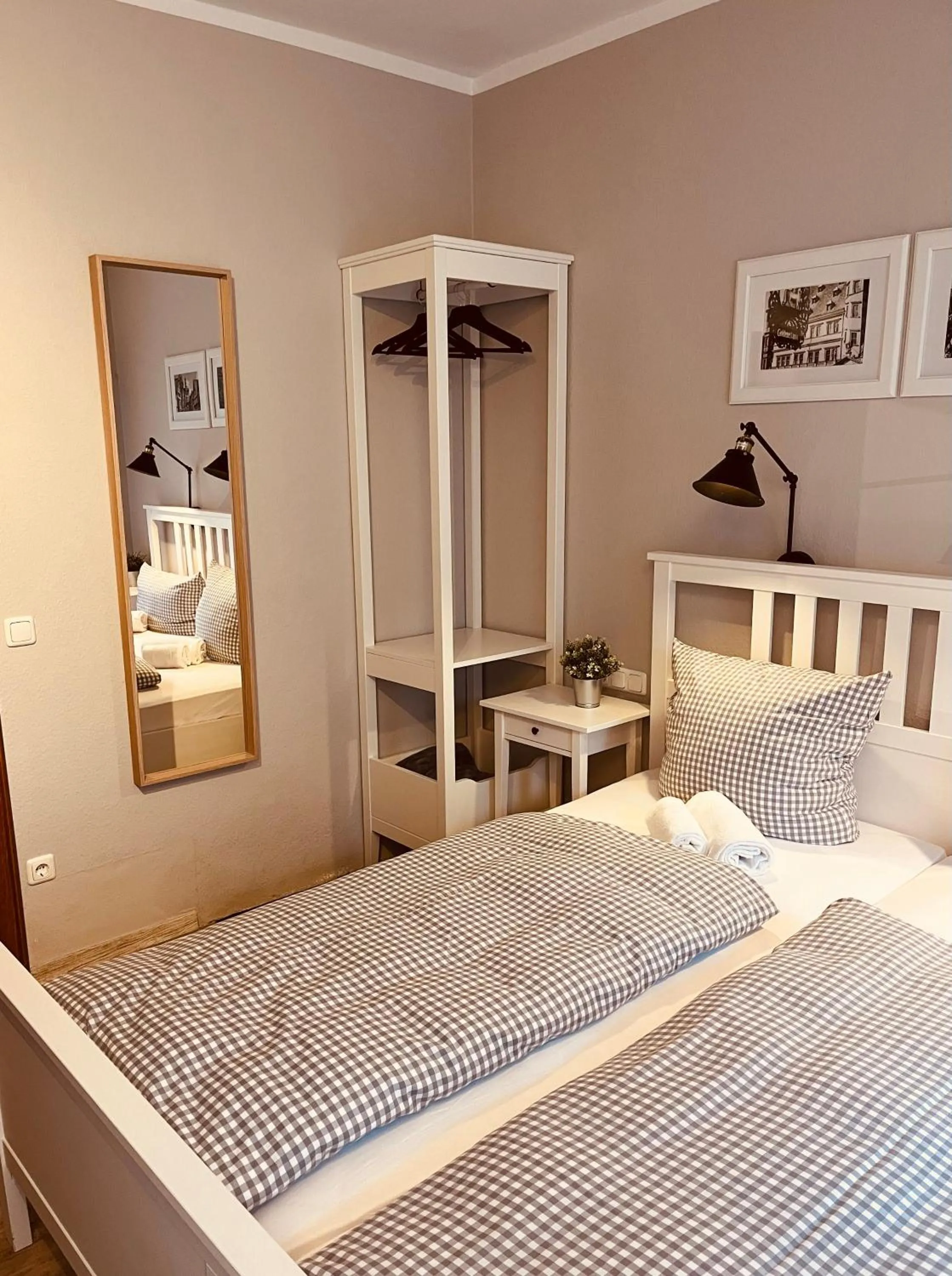 Bed in Gästehaus Goldenes Lamm