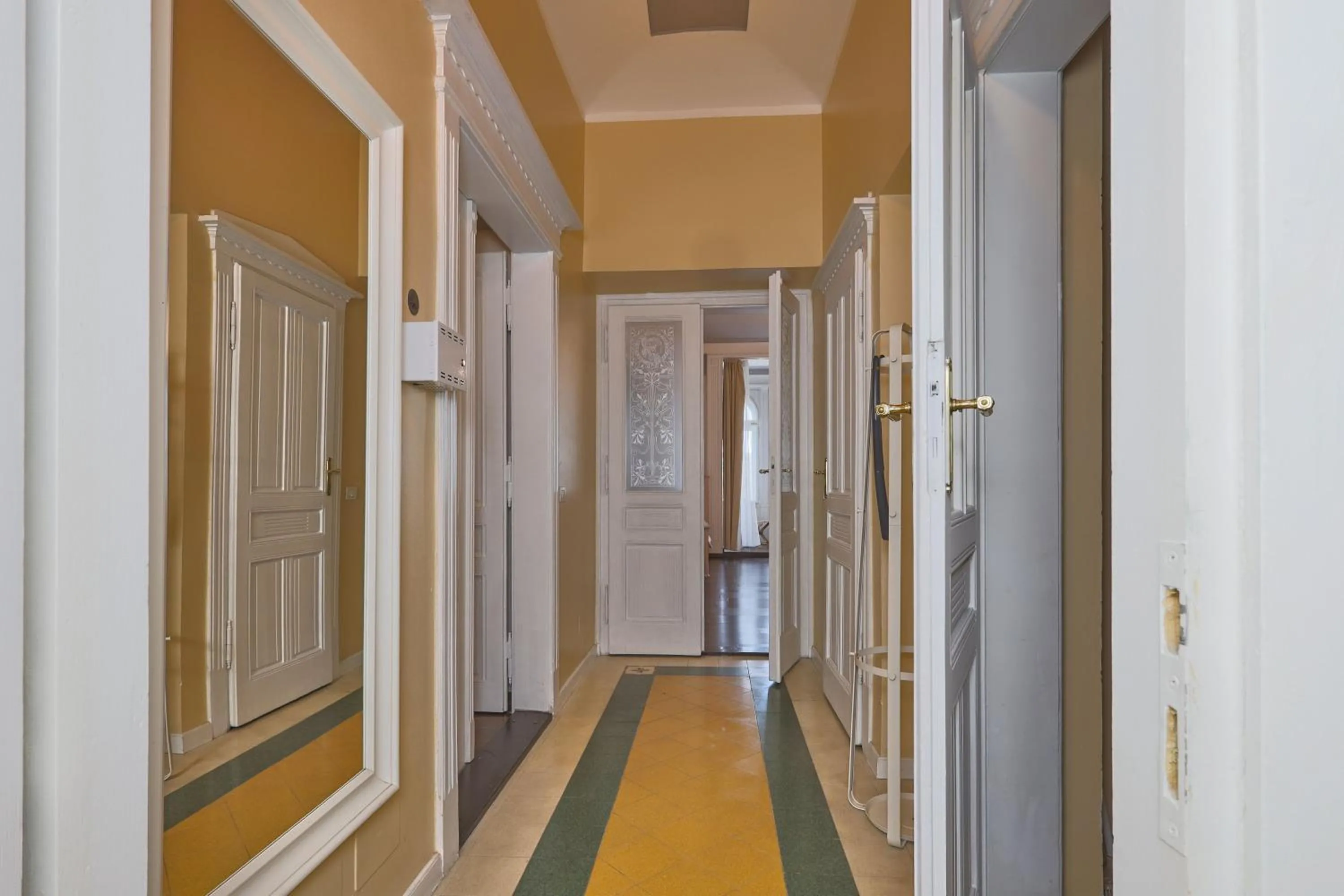 wardrobe in Janackovo - Riverside Residence
