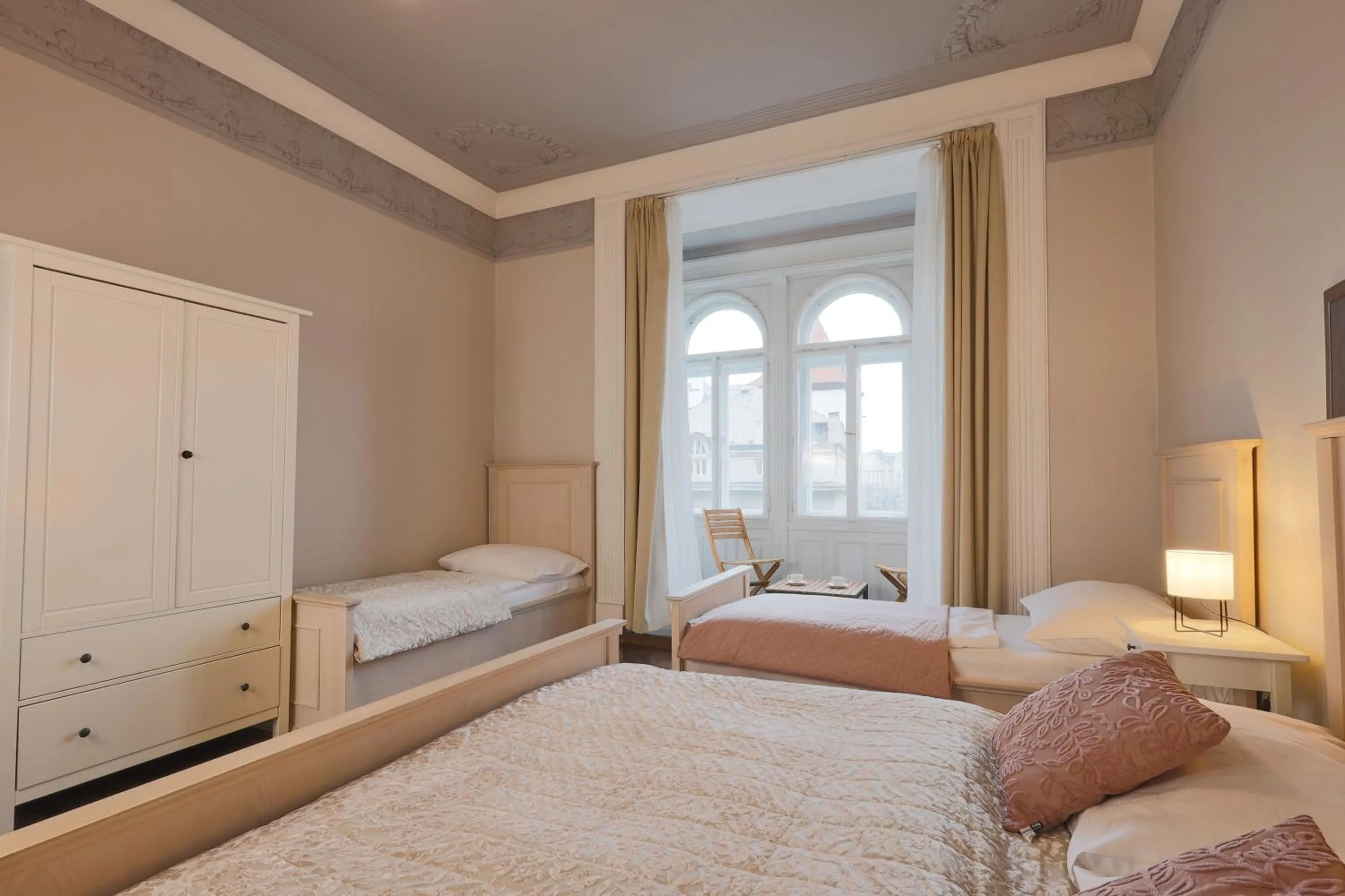 Bed in Janackovo - Riverside Residence