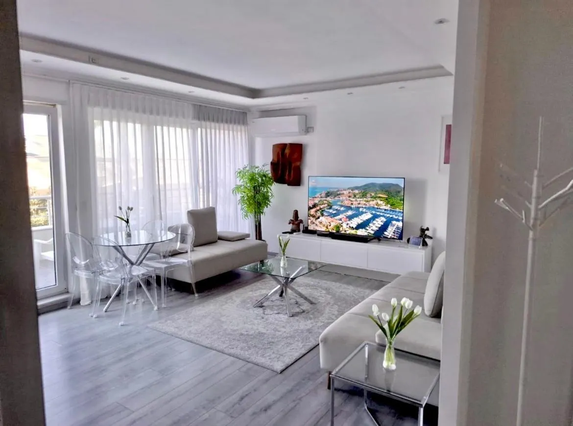 Durres Currila RELAX Beach Lifestyle