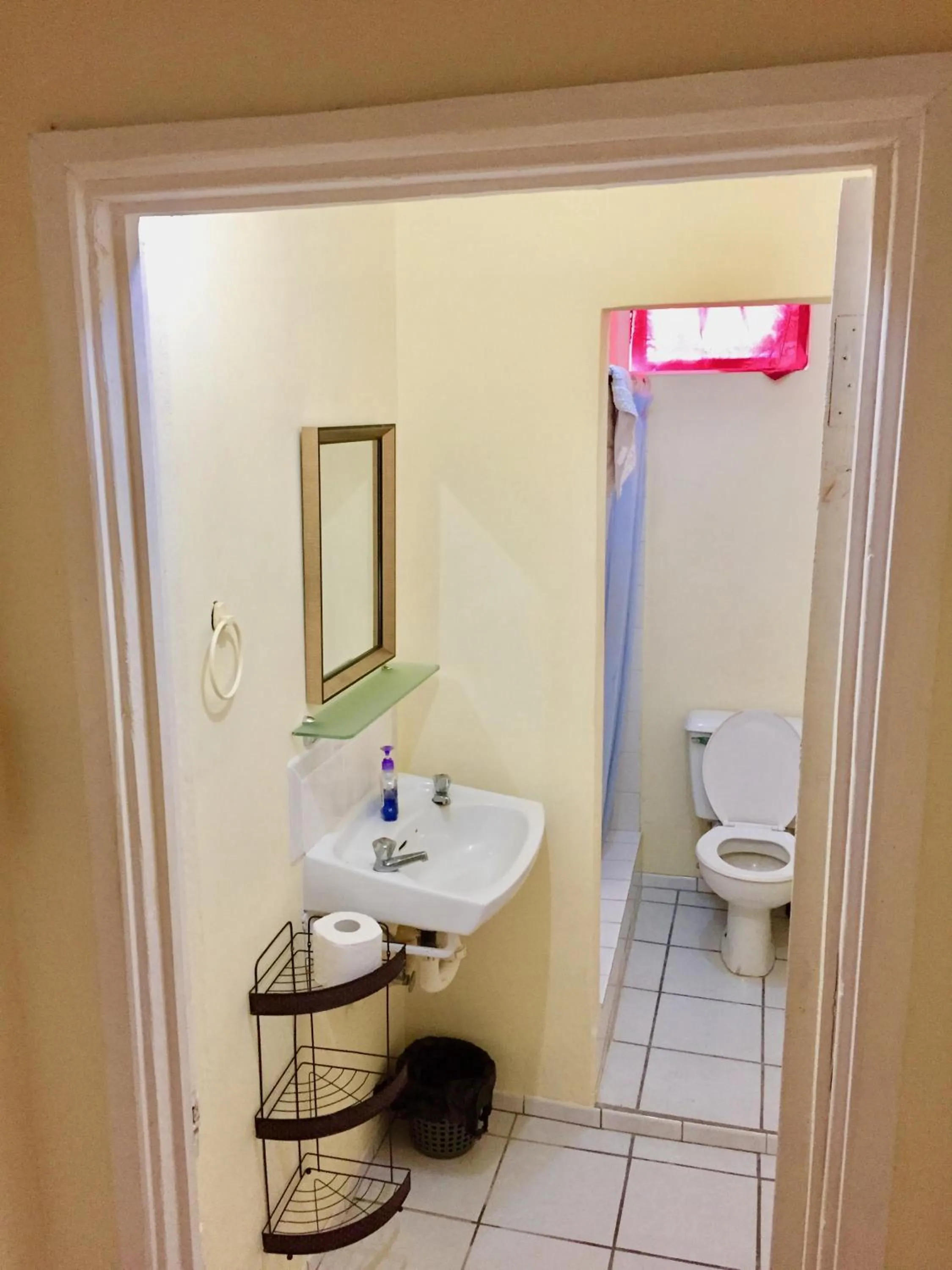 Bathroom in Harbour Vista Inn