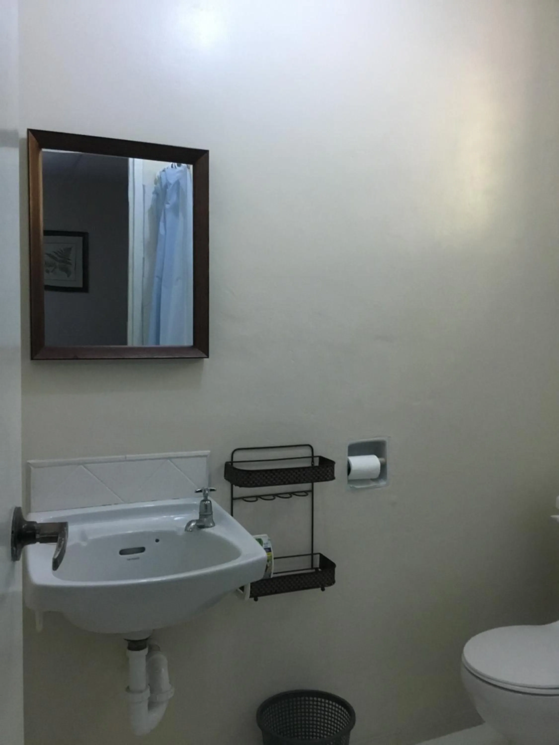 Bathroom in Harbour Vista Inn