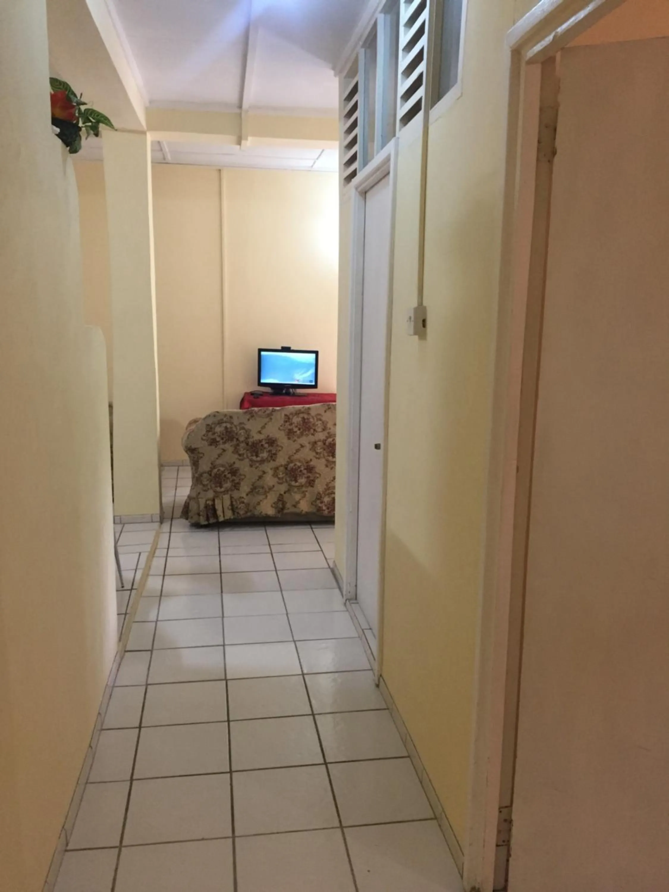 Photo of the whole room in Harbour Vista Inn