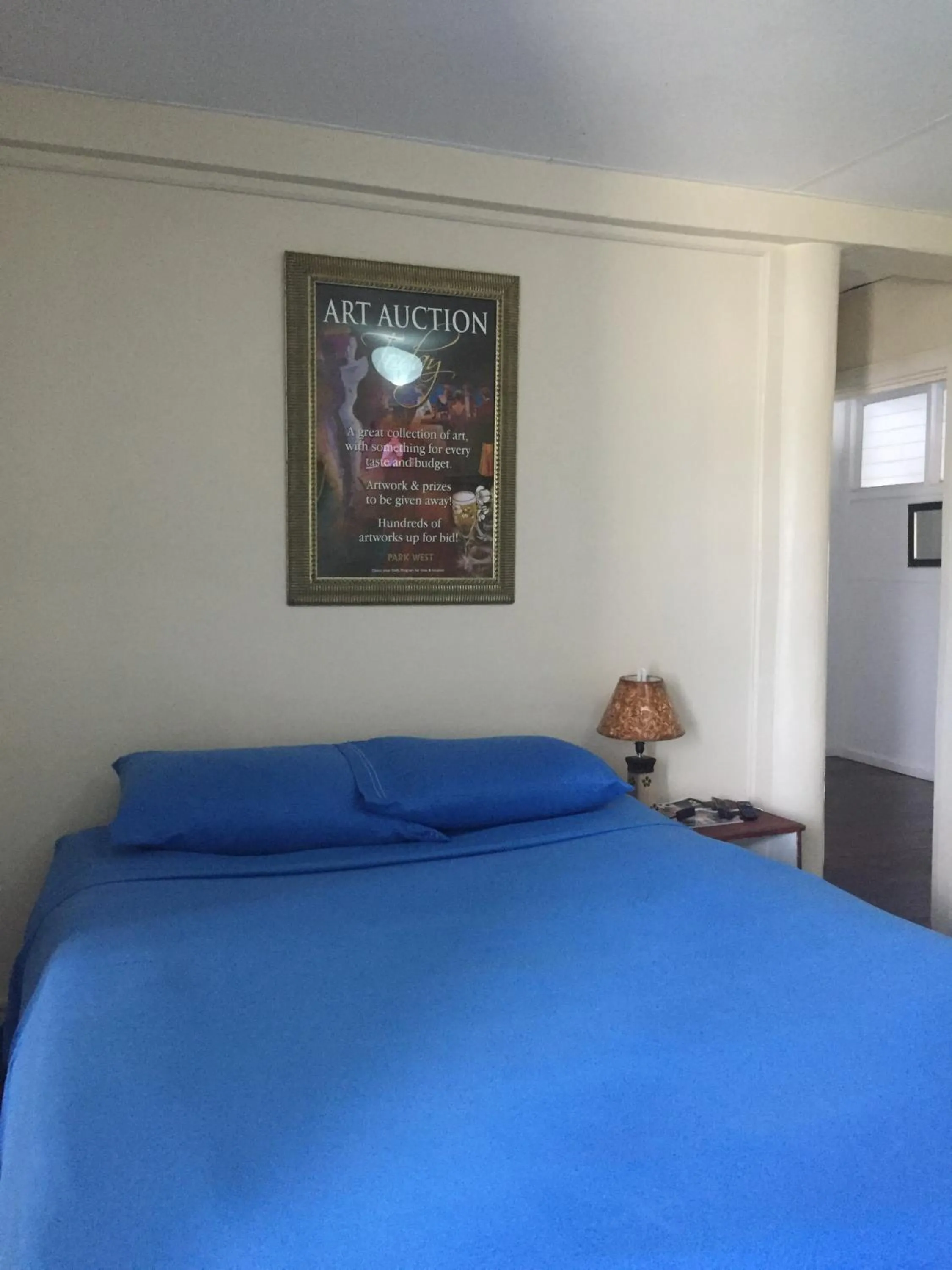 Photo of the whole room, Bed in Harbour Vista Inn