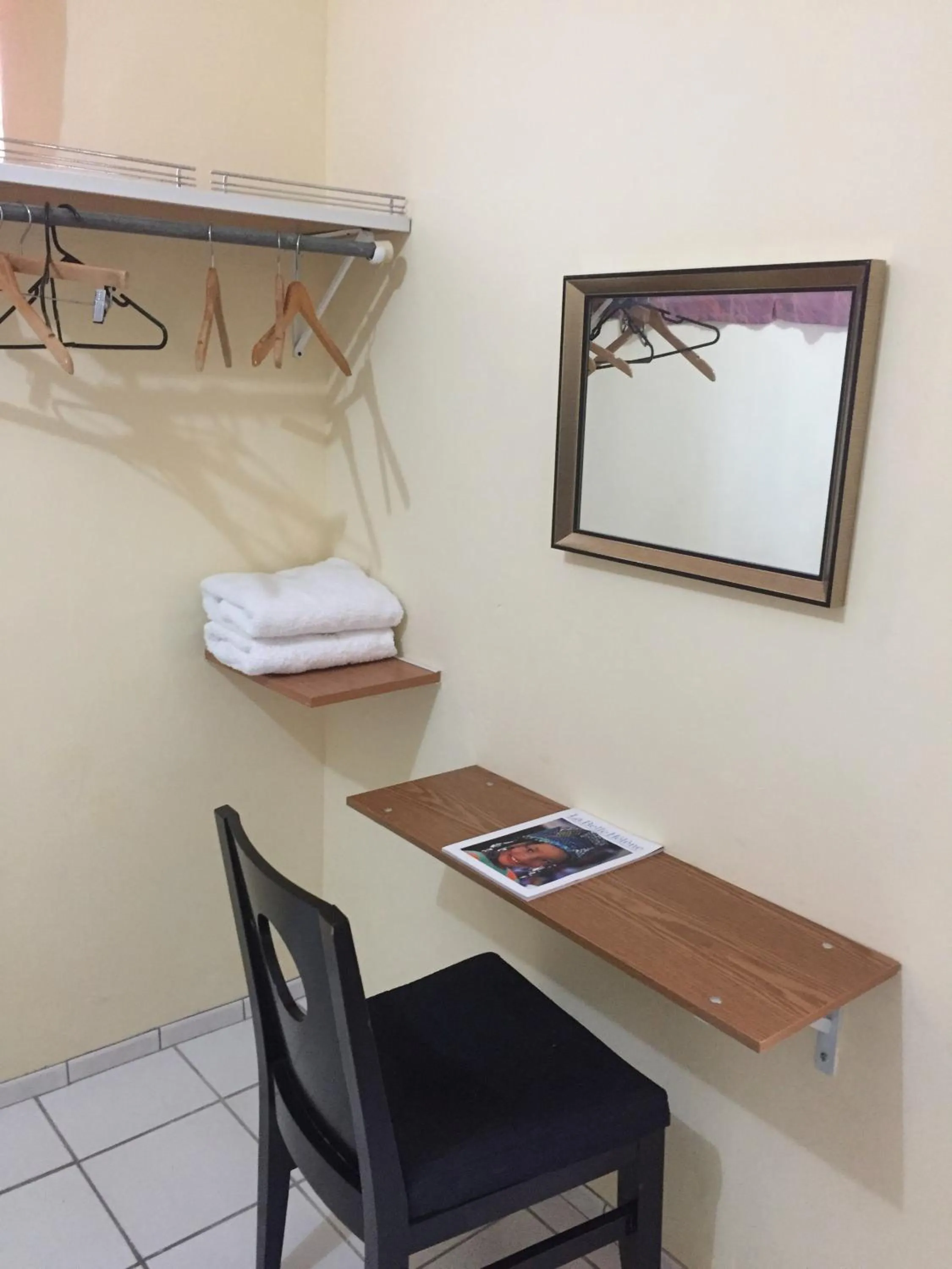 Bedroom in Harbour Vista Inn