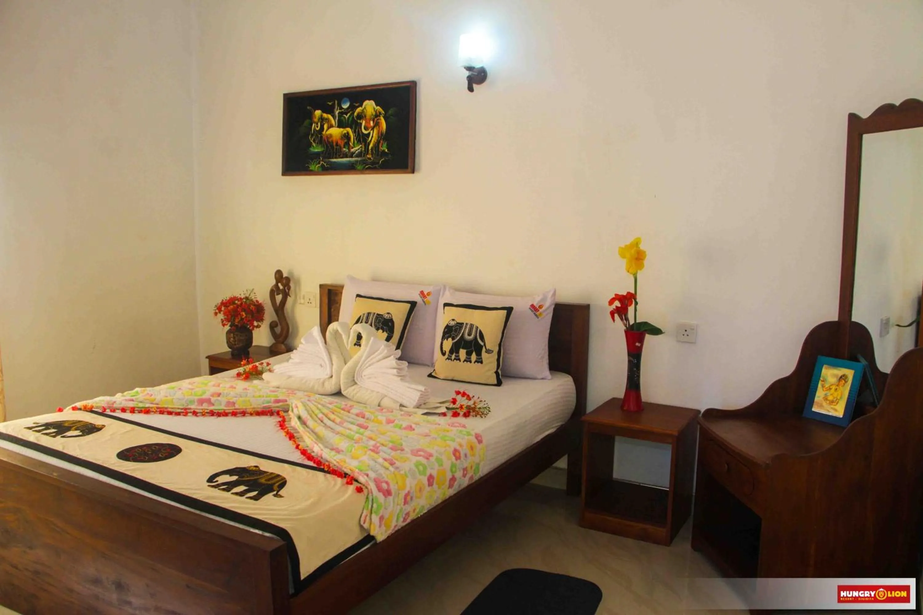 Bedroom, Bed in Hungry Lion Sigiriya