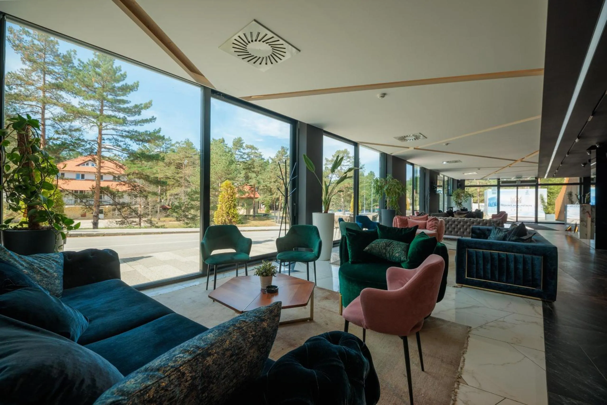 HOTEL ROYAL MOUNTAIN