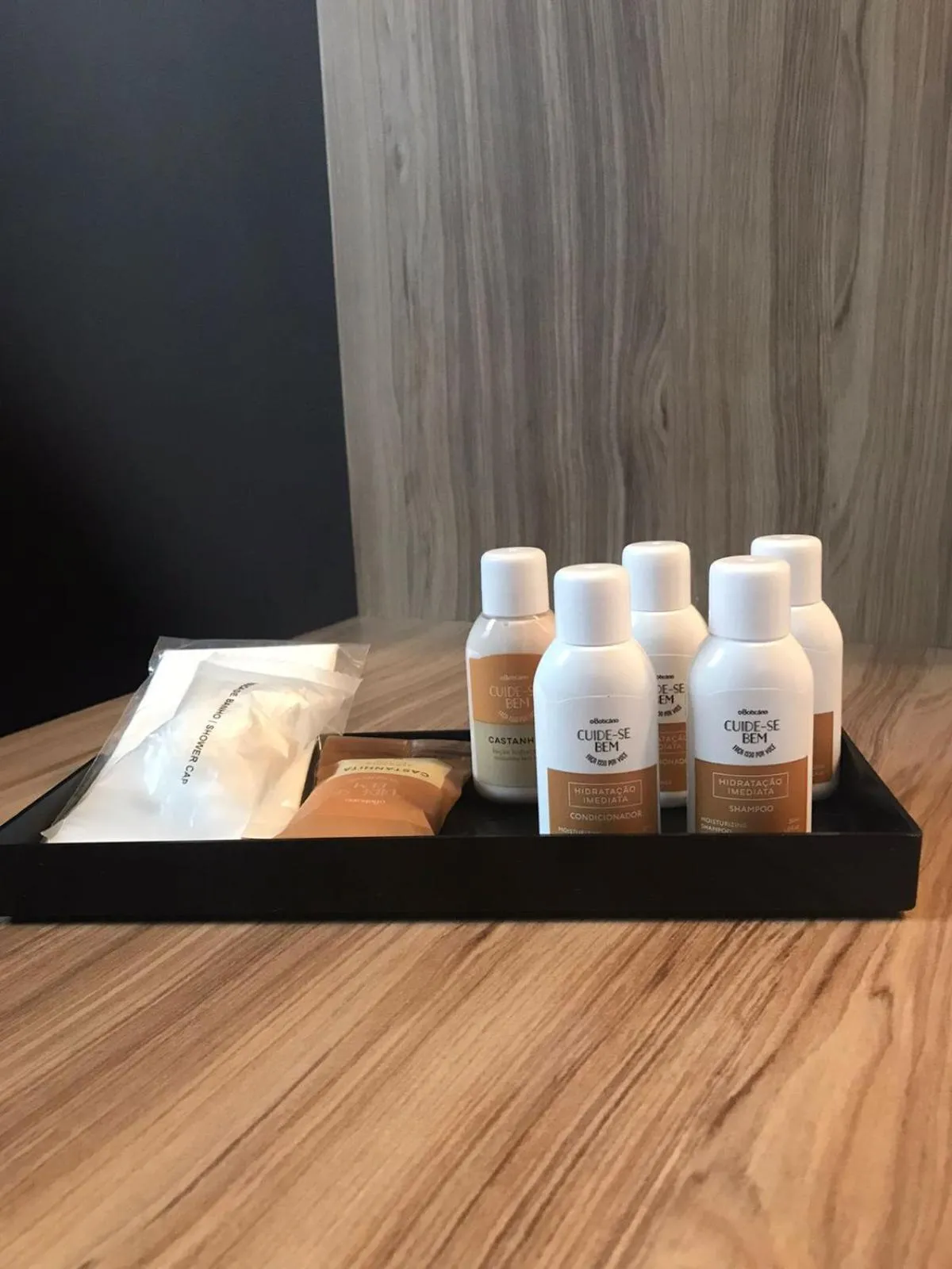 Bedroom in Delmond Hotel