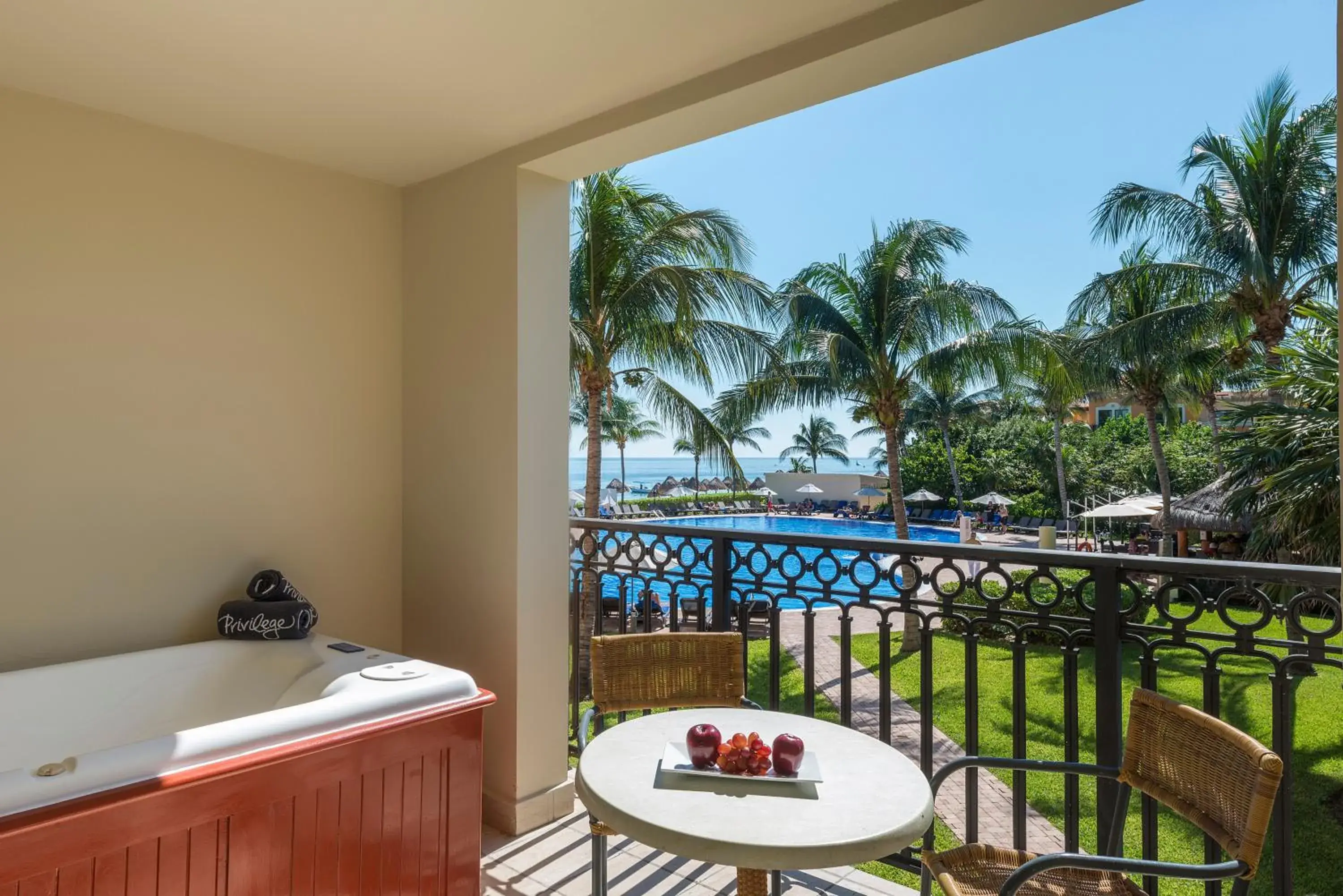 Suite with Sea View - single occupancy in Ocean Coral & Turquesa All Inclusive Suite with Sea View - single occupancy in Ocean Coral & Turquesa All Inclusive