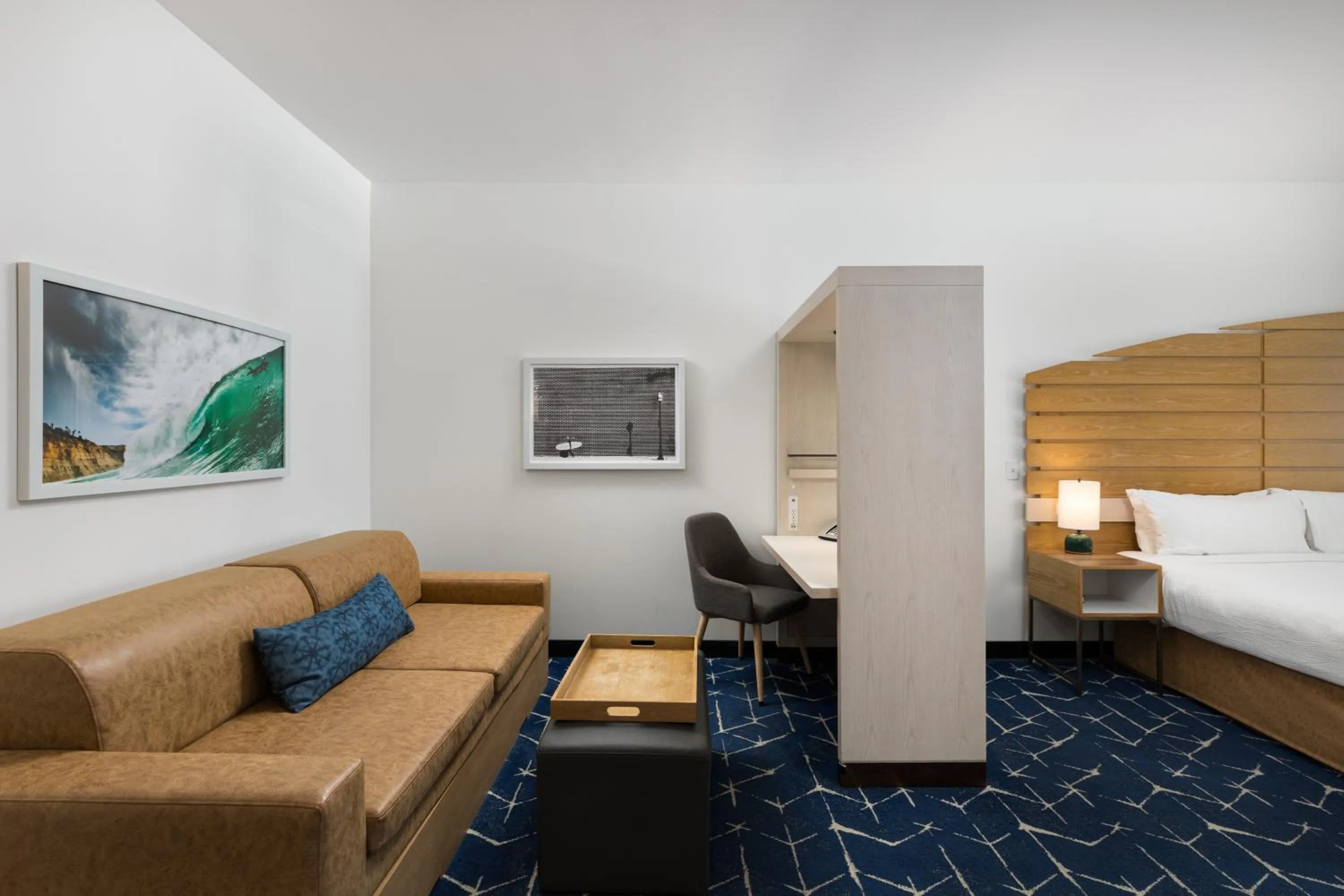 Bed in SpringHill Suites by Marriott Oceanside Beach