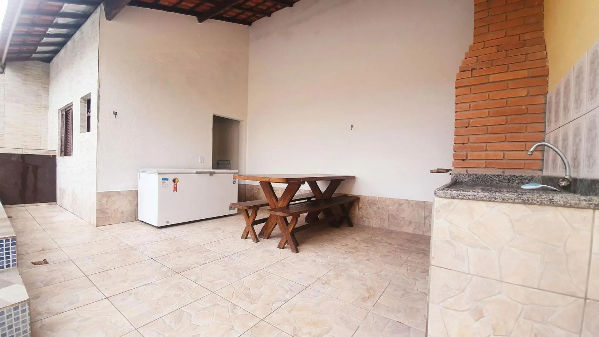 Piscina, Churrasqueira, Bilhar, SmartTV, Wi-Fi, 400mts mar!