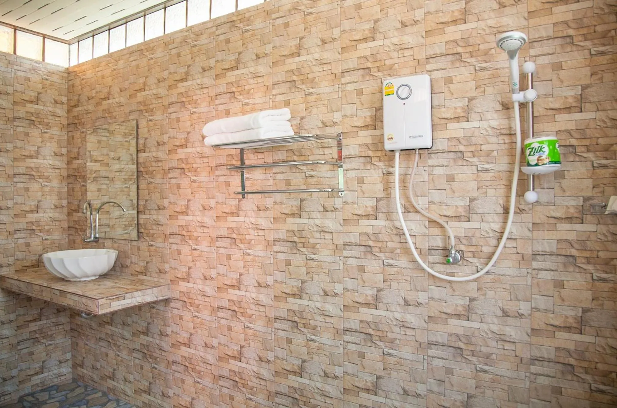 Shower in Koh Tao Garden Resort