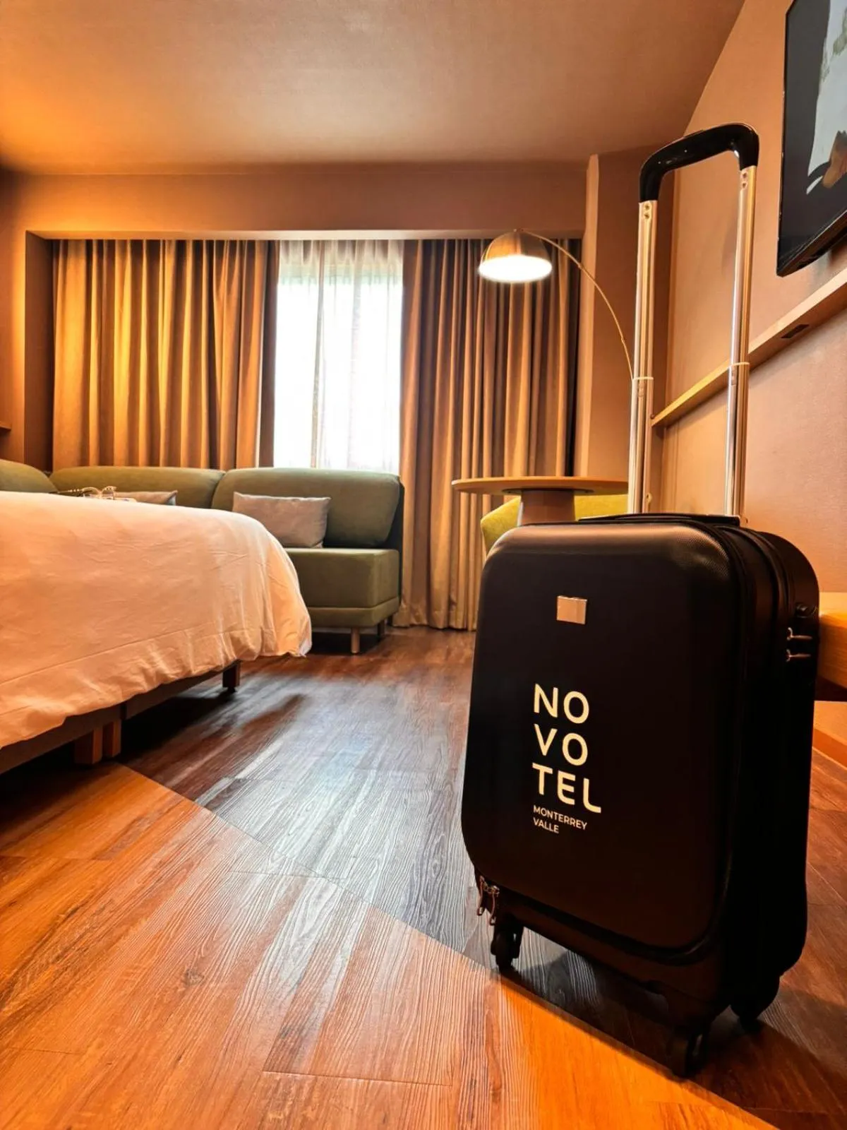 Bedroom, Bed in Novotel Monterrey Valle