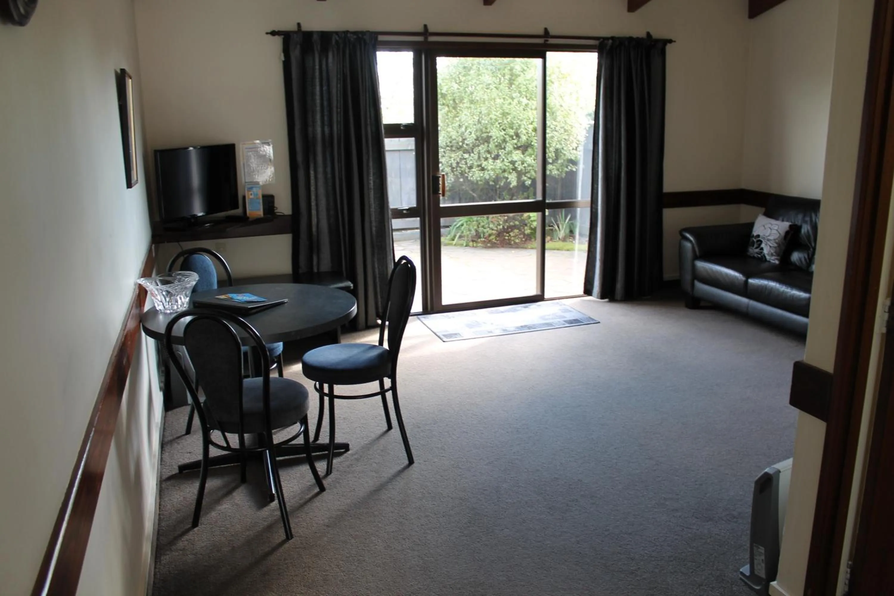 Bed in Richmond Motel and Holiday Park