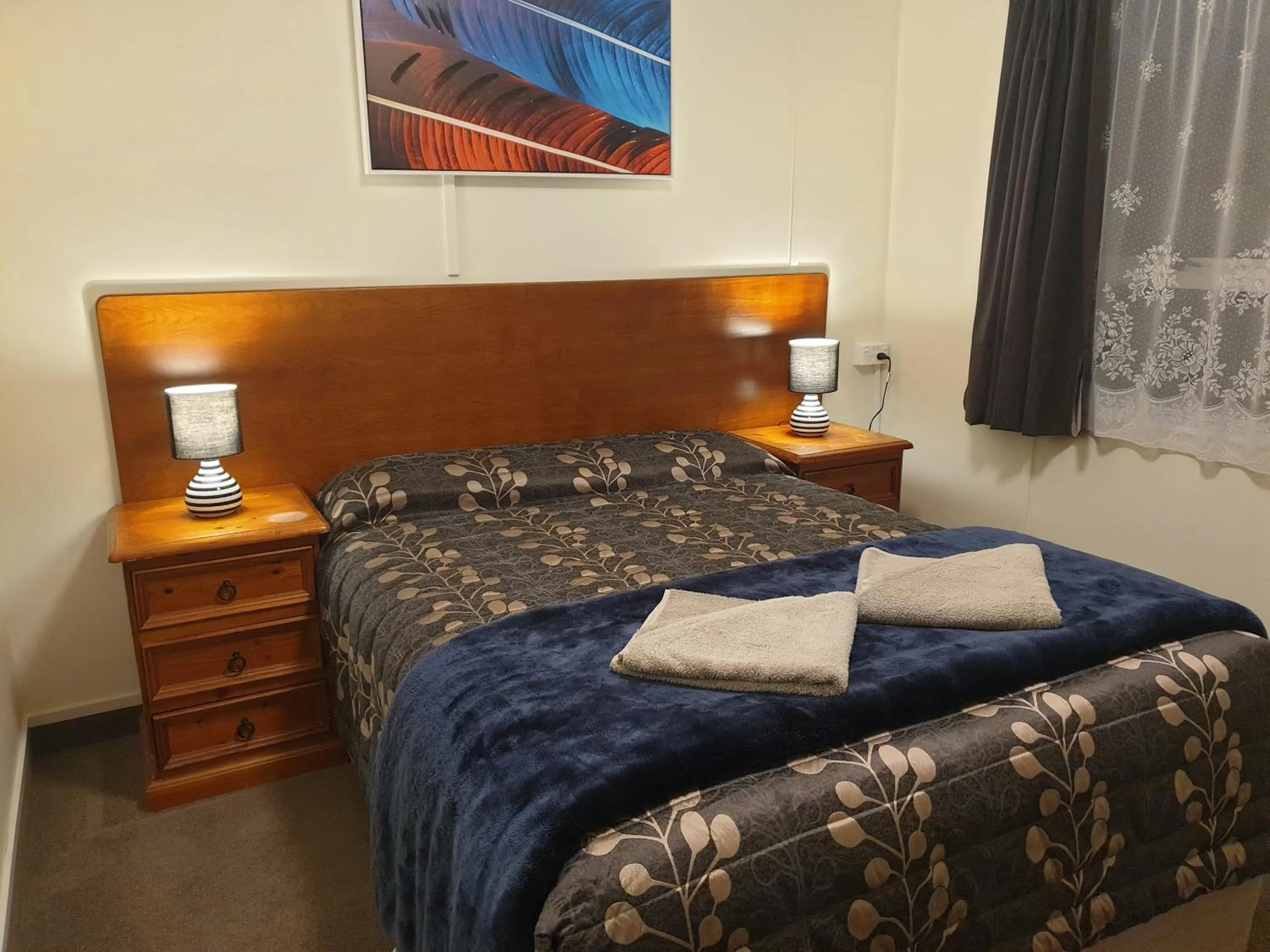 Bed in Richmond Motel and Holiday Park