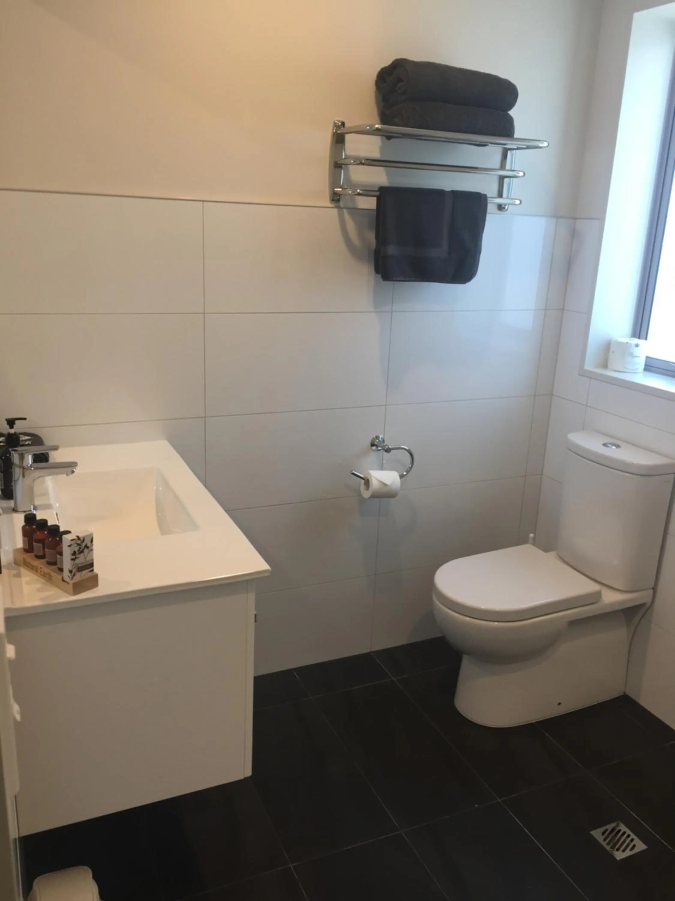 Rolleston Highway Motel