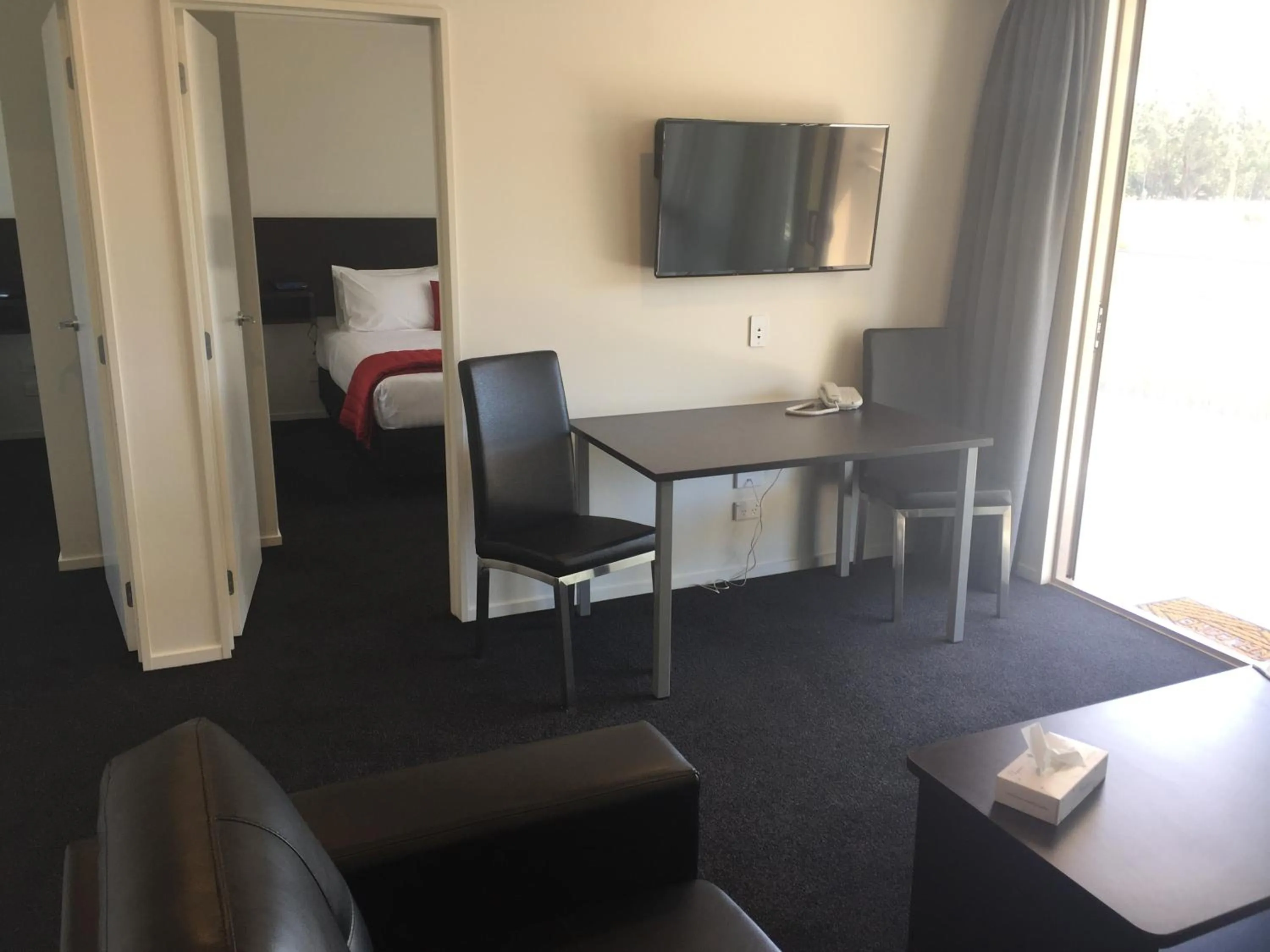 Bed in Rolleston Highway Motel