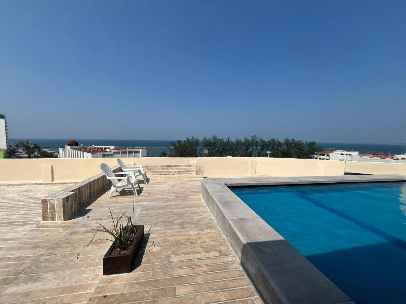 Day in Howard Johnson by Wyndham Veracruz