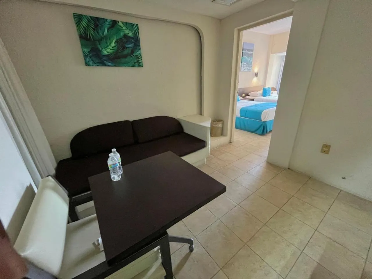 Seating area, Bed in Howard Johnson by Wyndham Veracruz