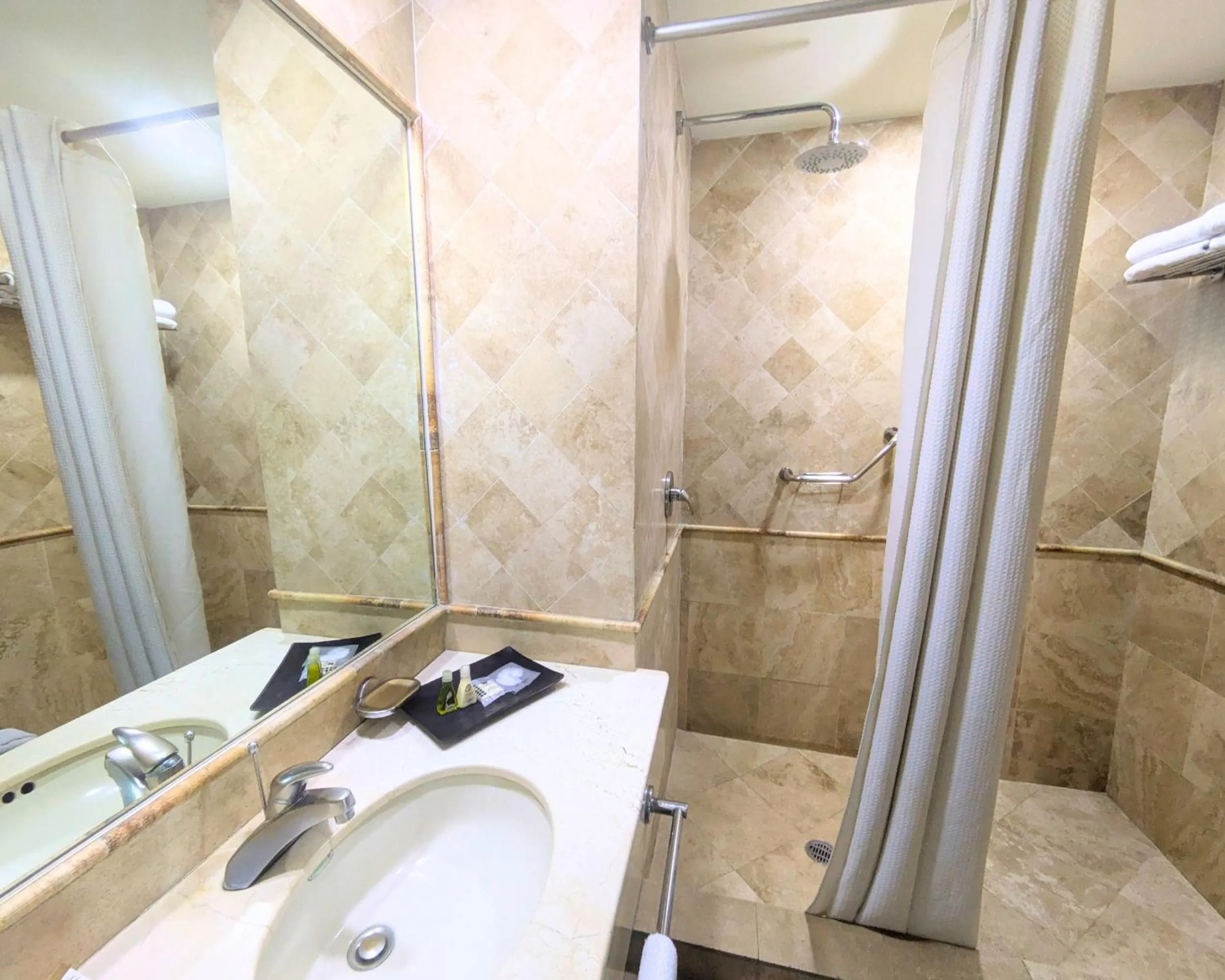 Bathroom in We Hotel Aeropuerto