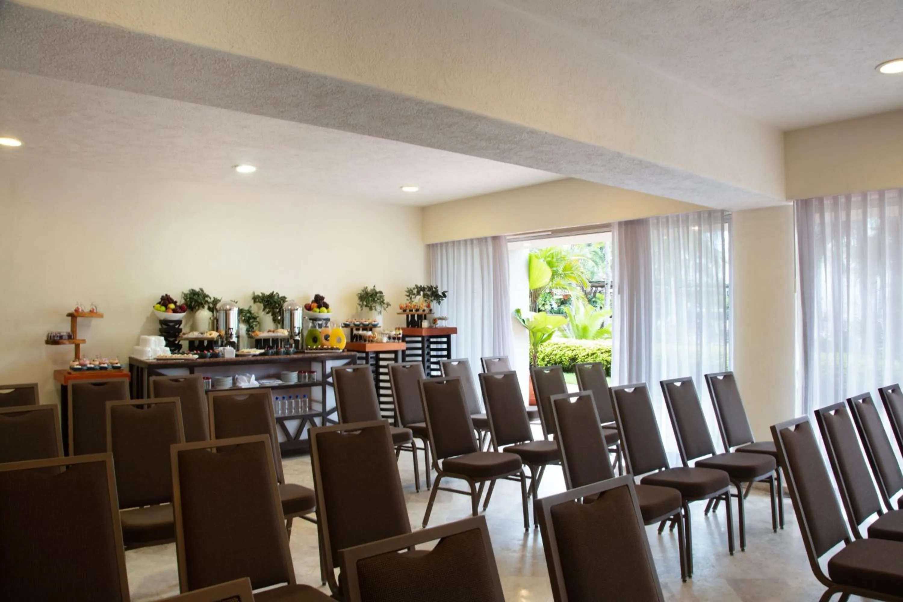 Meeting/conference room in Sheraton Buganvilias Resort & Convention Center