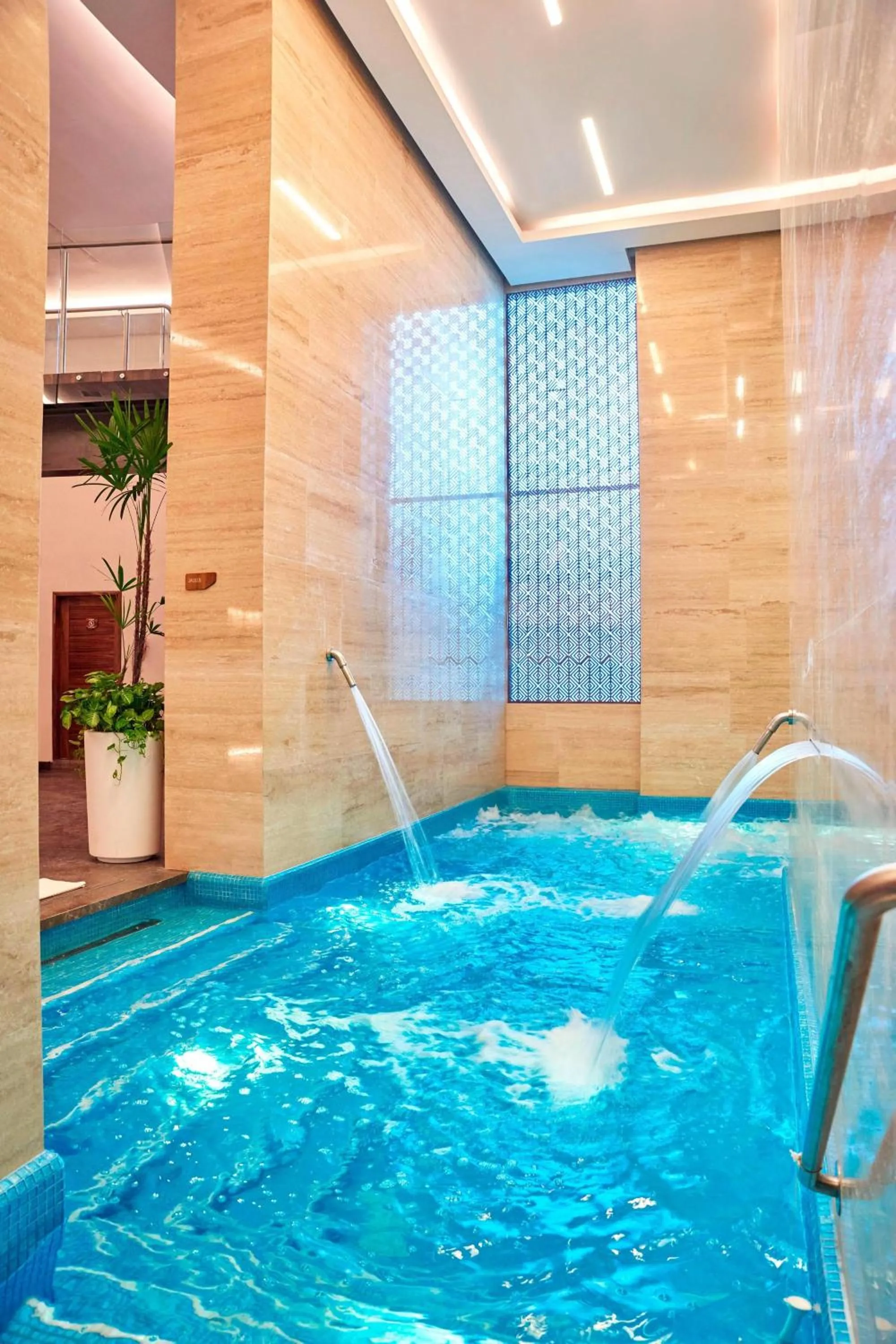 Swimming pool in Sheraton Buganvilias Resort & Convention Center