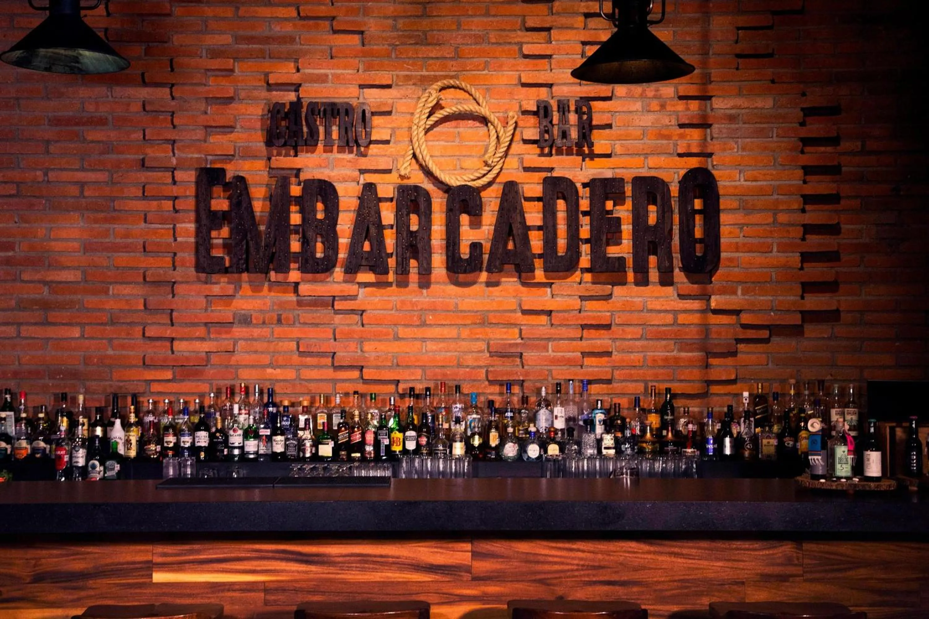 Lounge or bar in Sheraton Buganvilias Resort & Convention Center