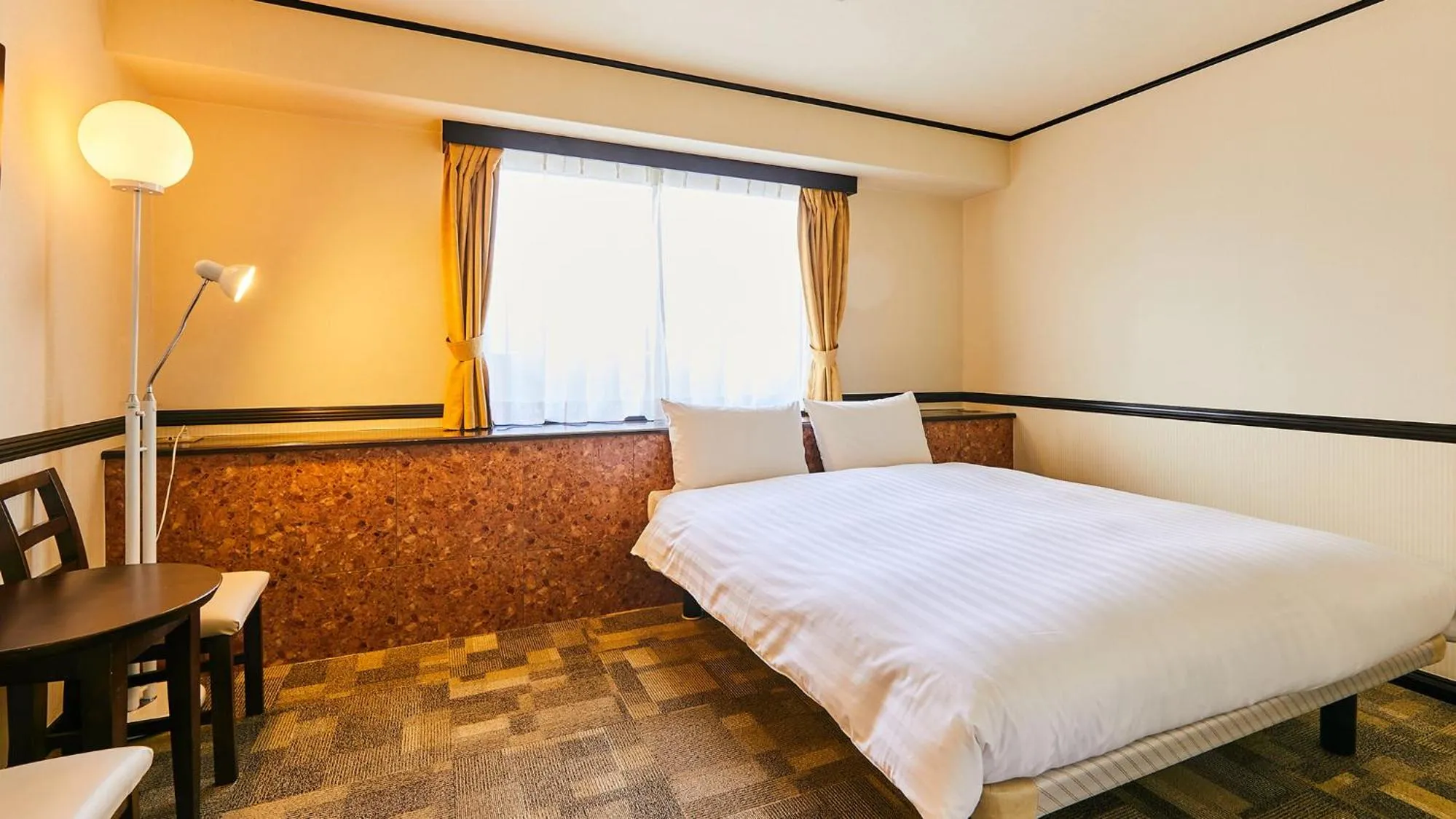 Bedroom, Bed in Toyoko Inn Tokyo Tozai-sen Nishi-kasai