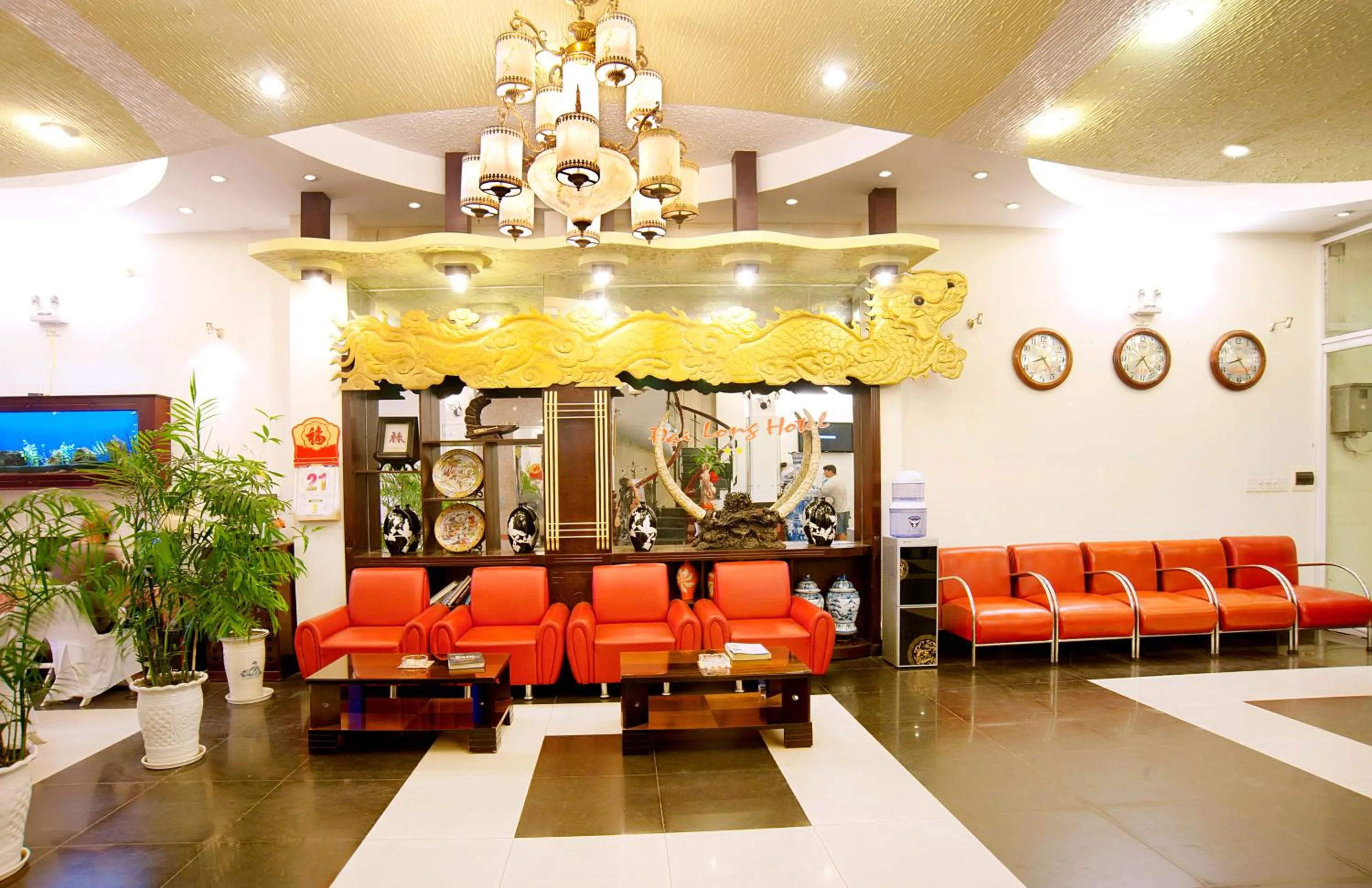 Communal lounge/ TV room in Dai Long Hotel