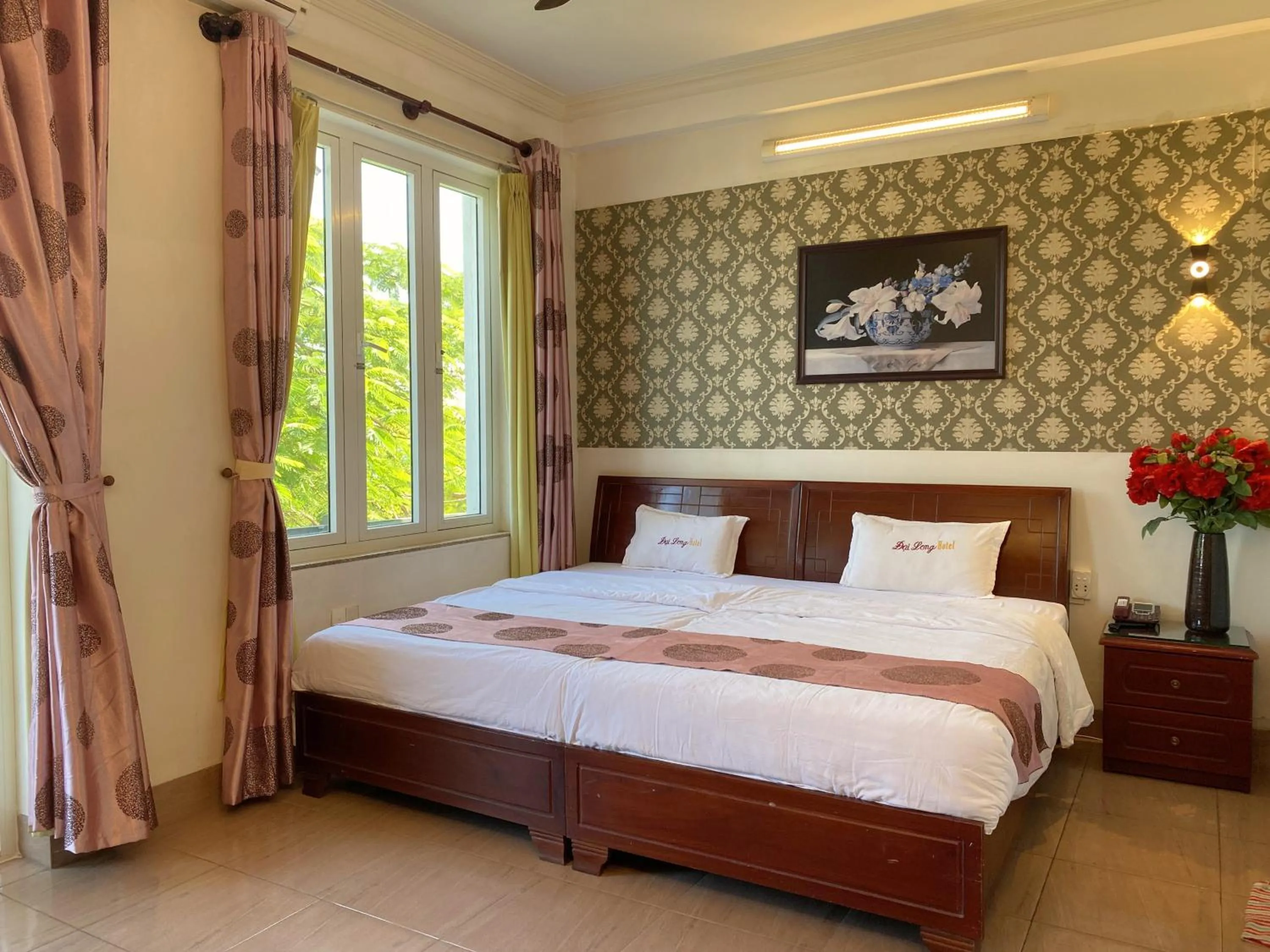 Bed in Dai Long Hotel