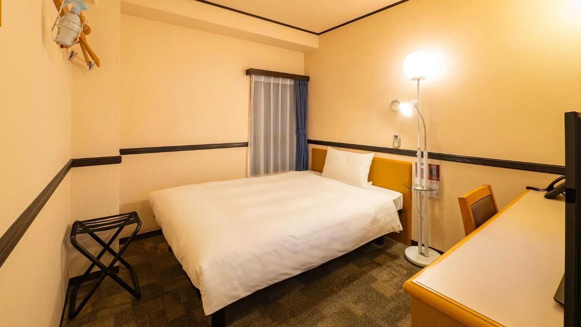 Bedroom, Bed in Toyoko Inn Tokyo Asakusa Kuramae No 1