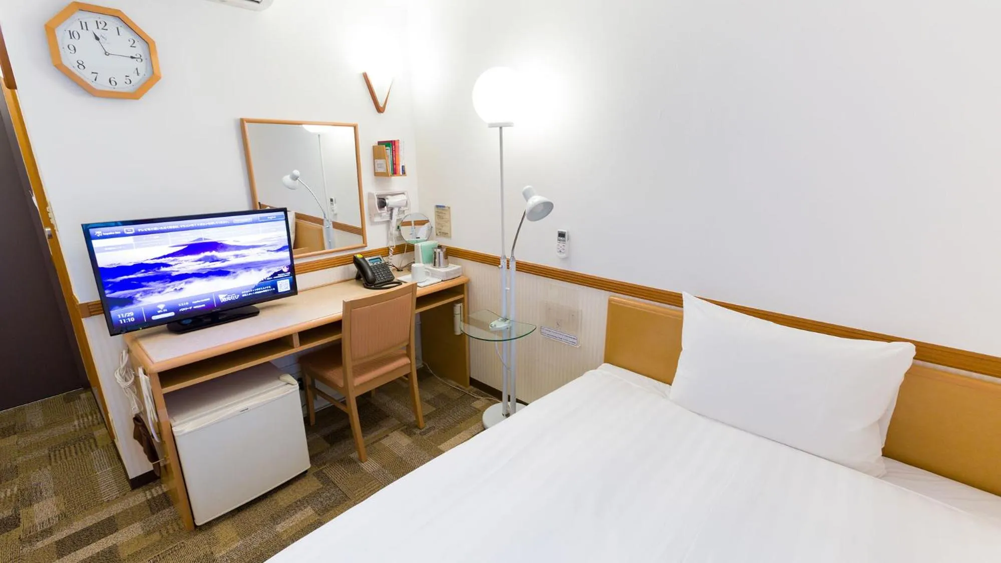 Area and facilities, Bed in Toyoko Inn Kagoshima Temmonkan No 1