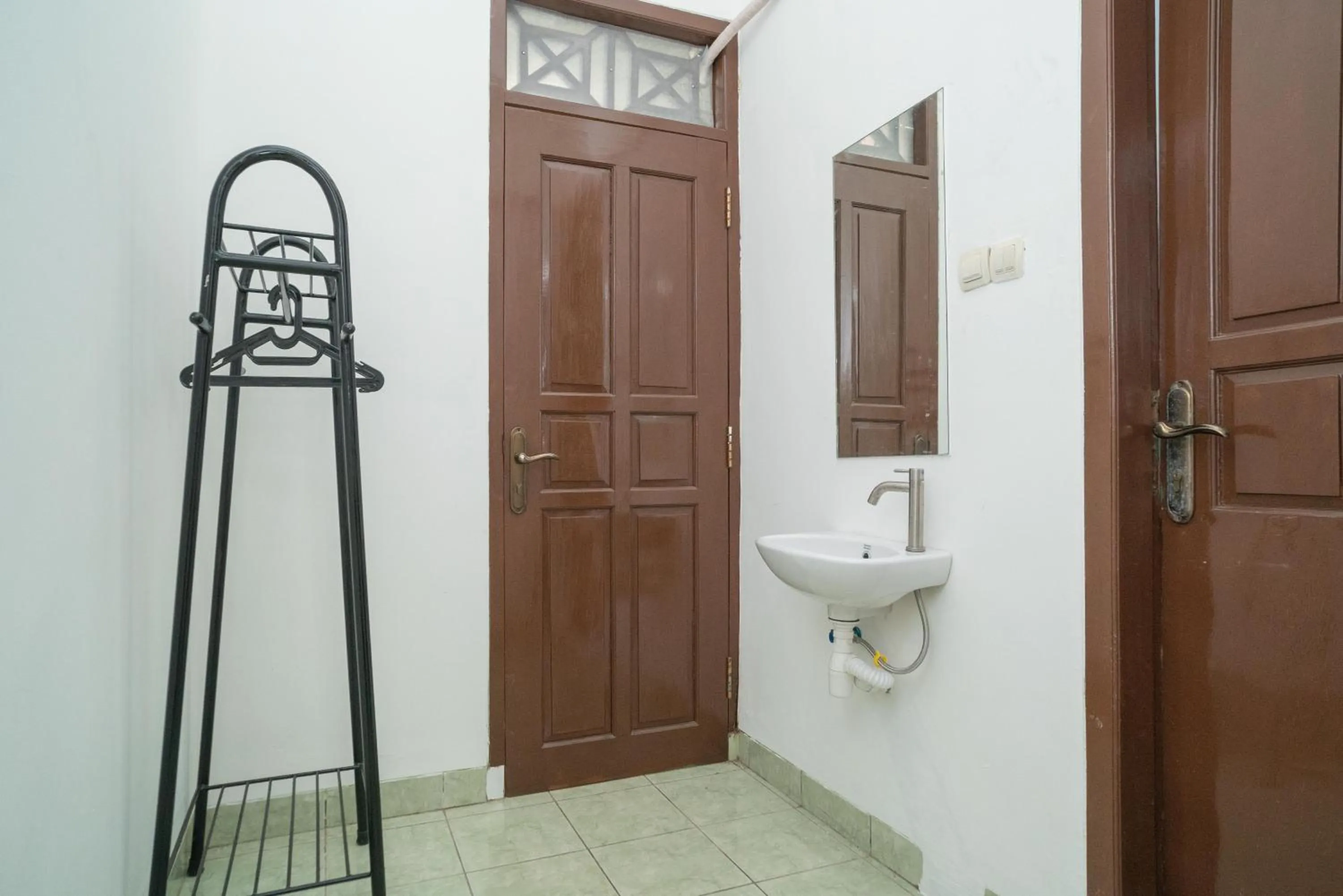 Bathroom in RedDoorz near Bundaran Ciceri
