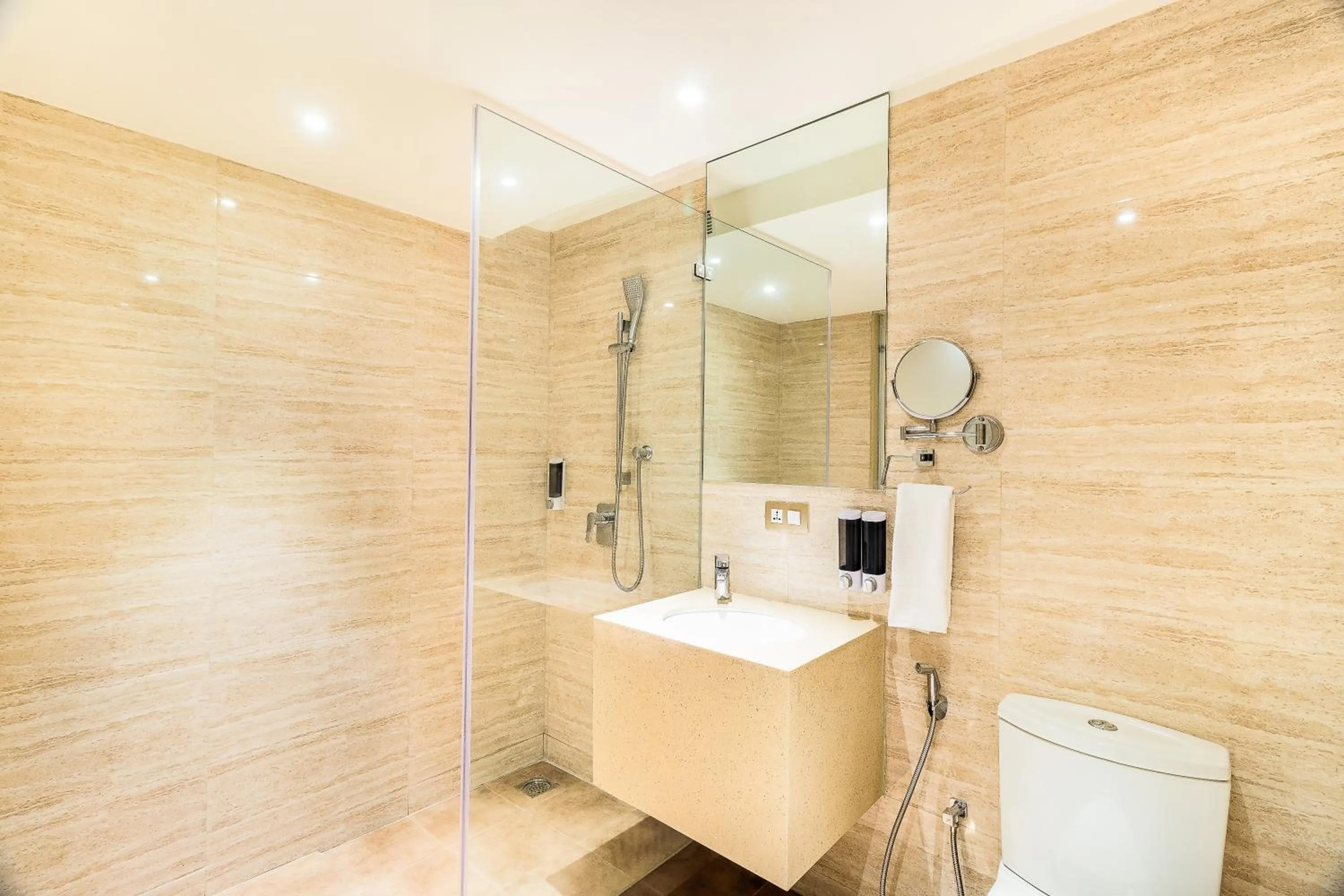 Bathroom in Hotel Jagadish International-Sankey Road