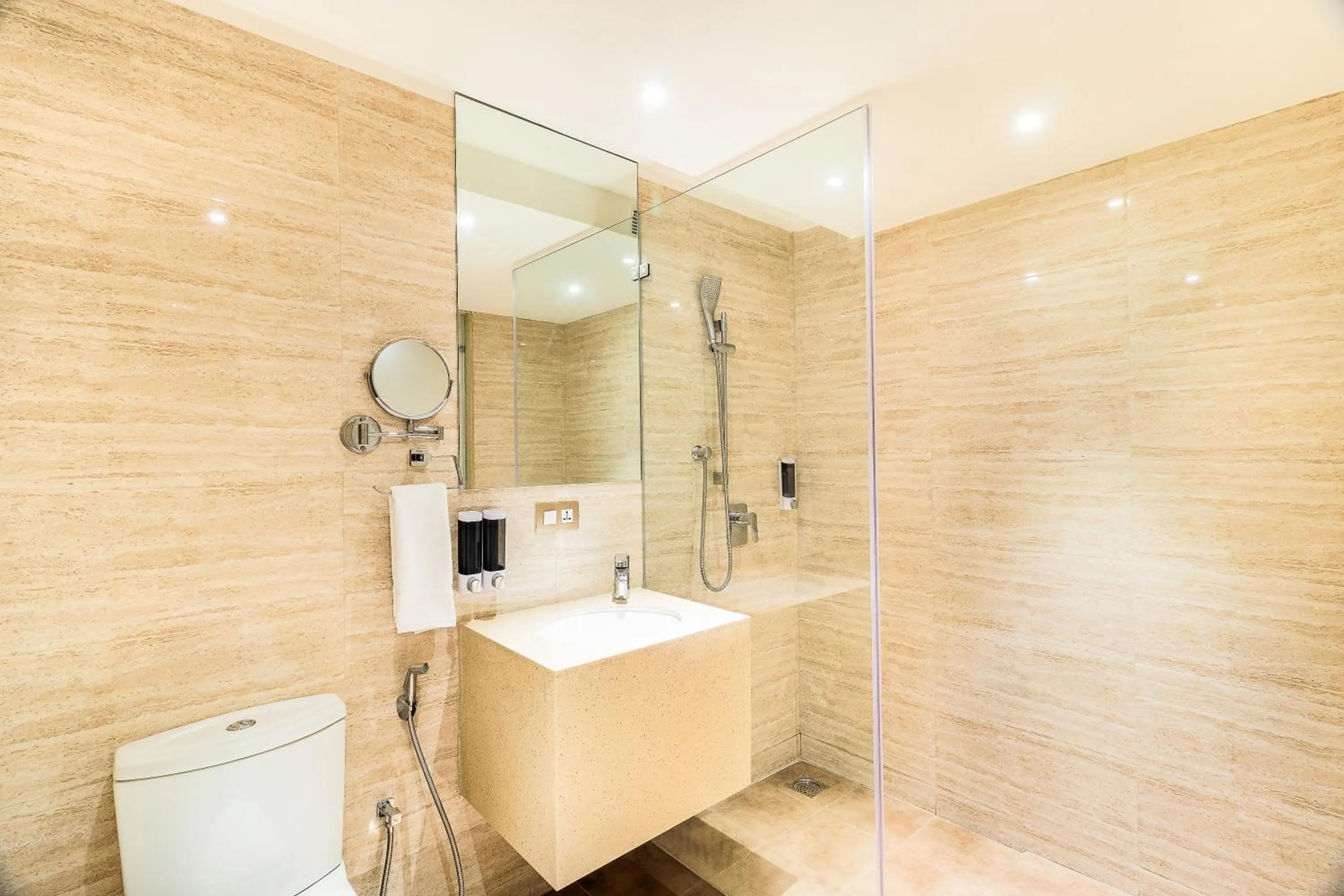 Bathroom in Hotel Jagadish International-Sankey Road