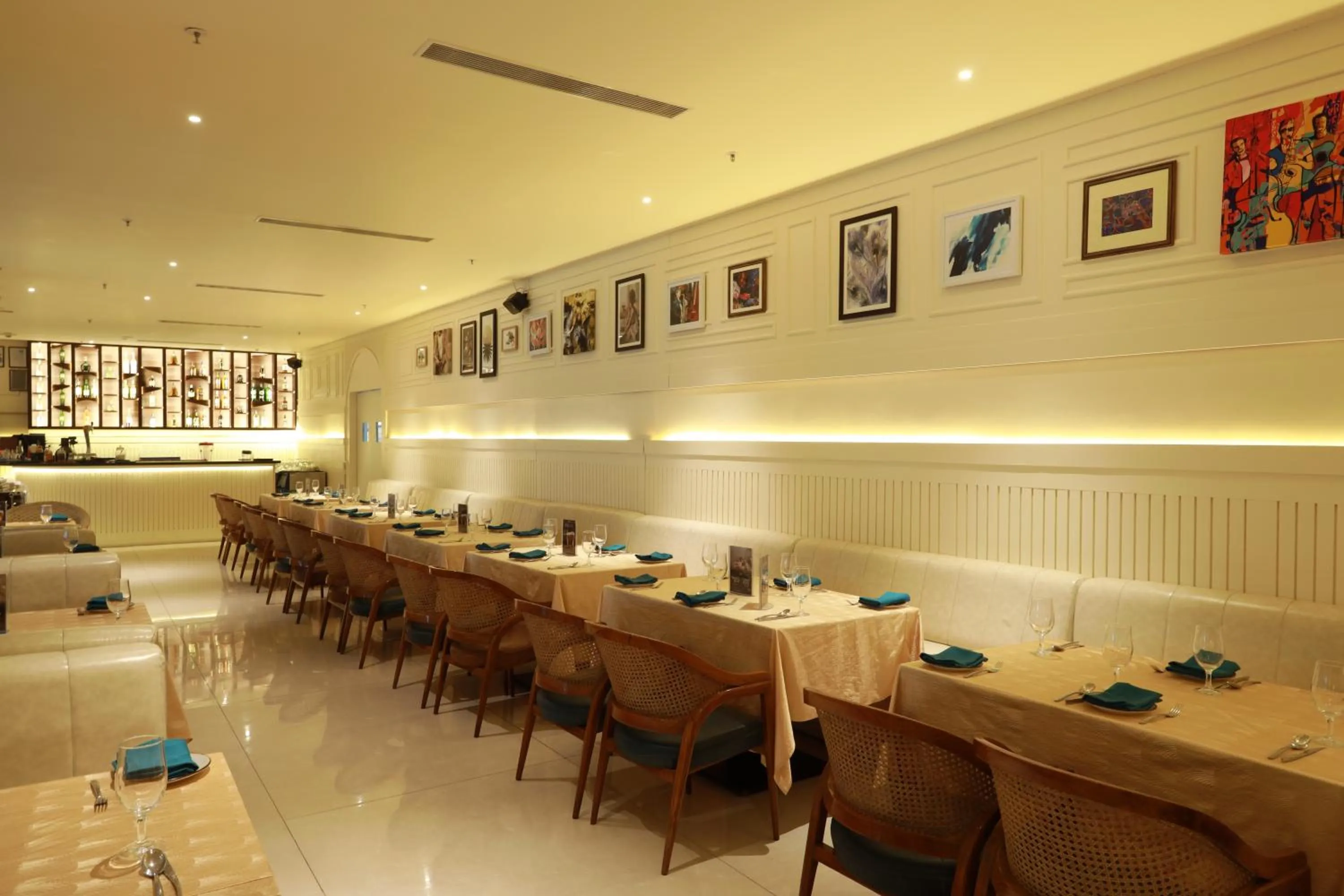 Property building in Hotel Jagadish International-Sankey Road