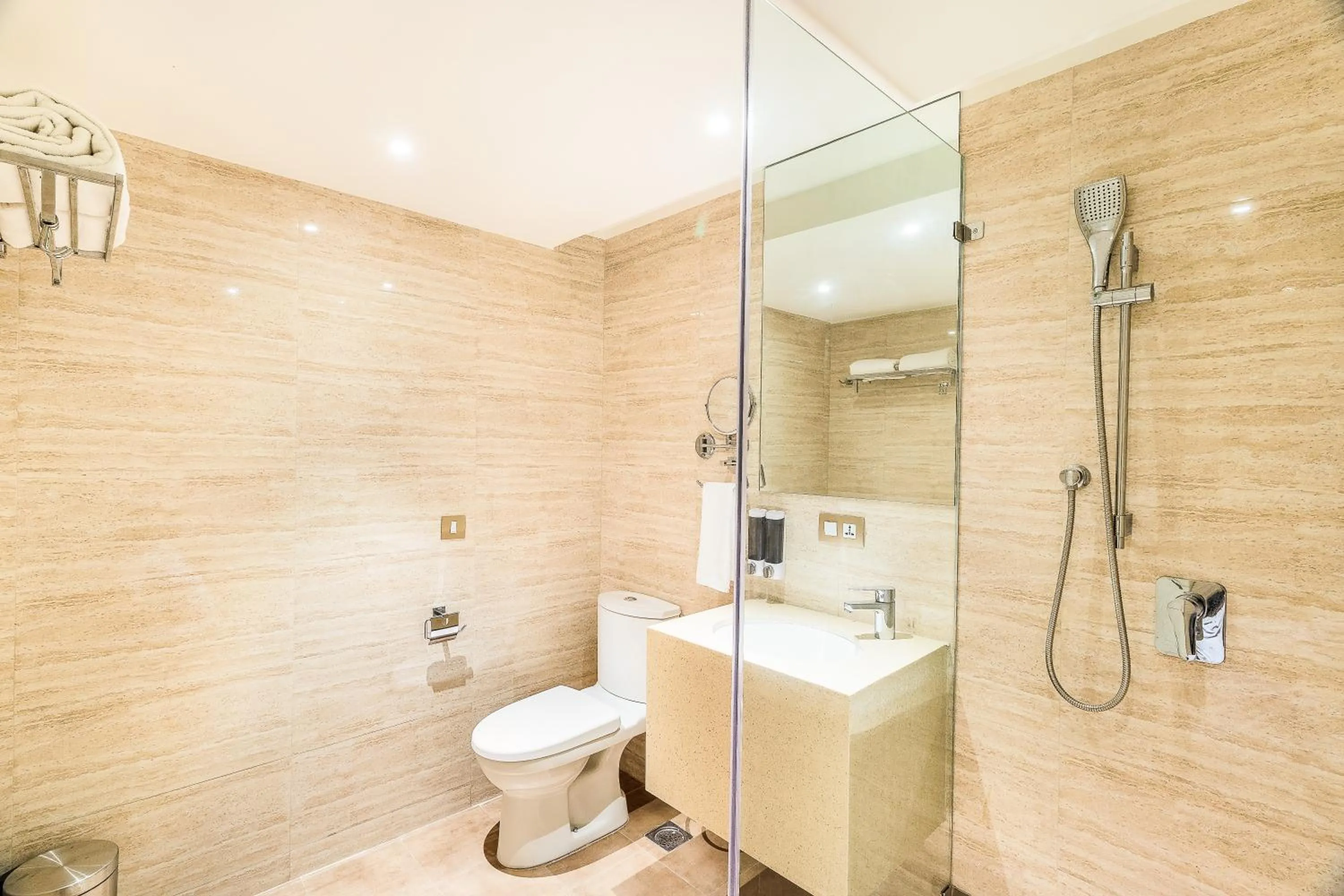 Bathroom in Hotel Jagadish International-Sankey Road
