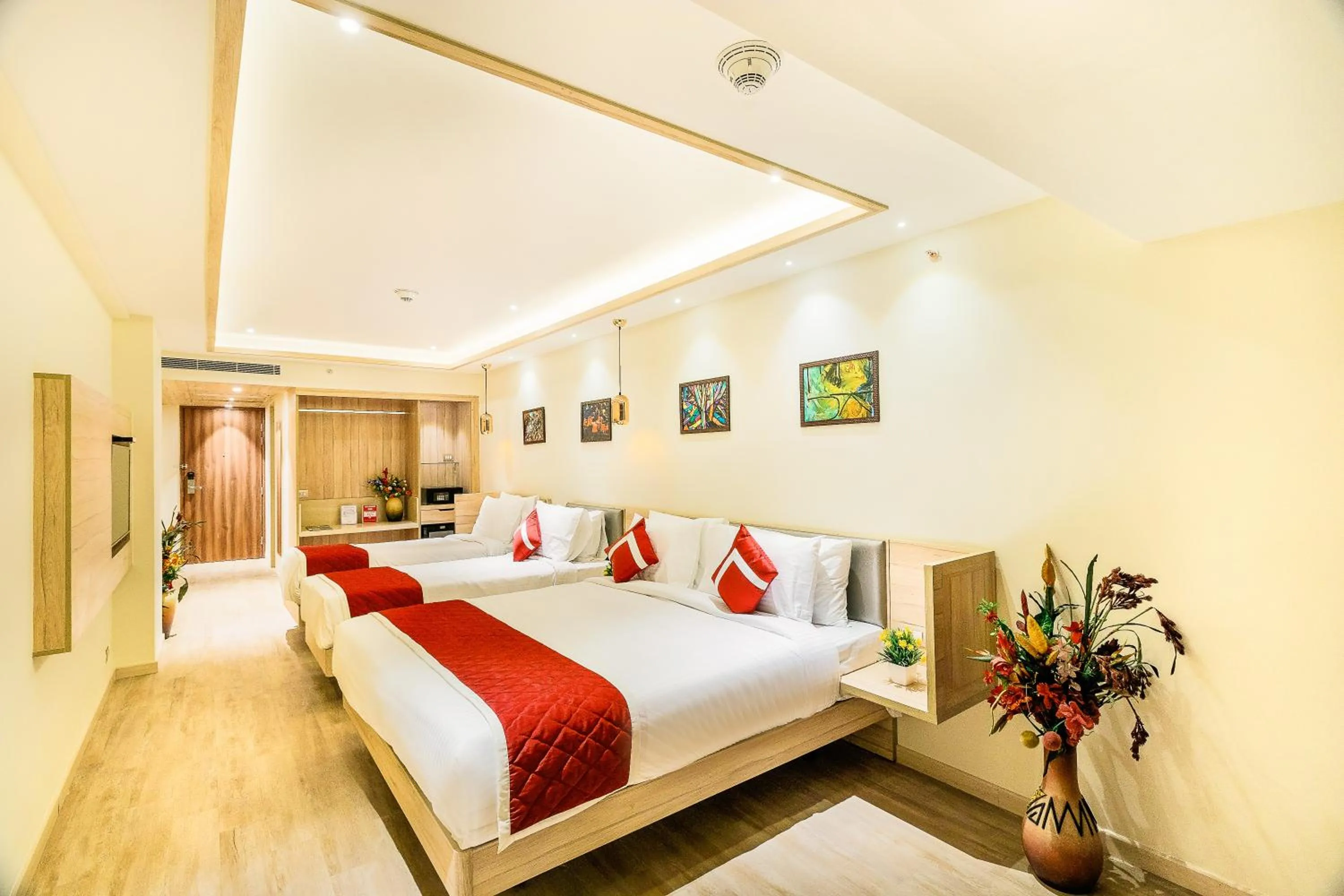 Bedroom, Bed in Hotel Jagadish International-Sankey Road