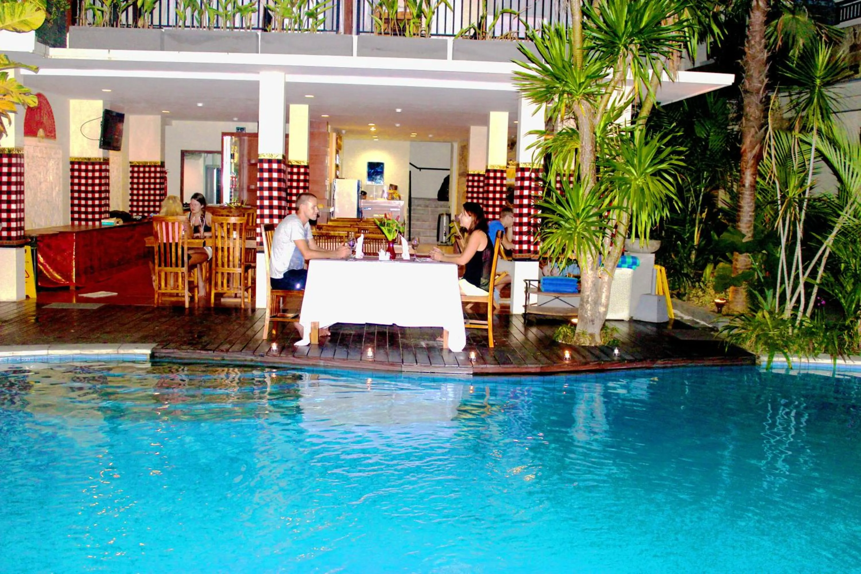Restaurant/places to eat in Manggar Indonesia Hotel