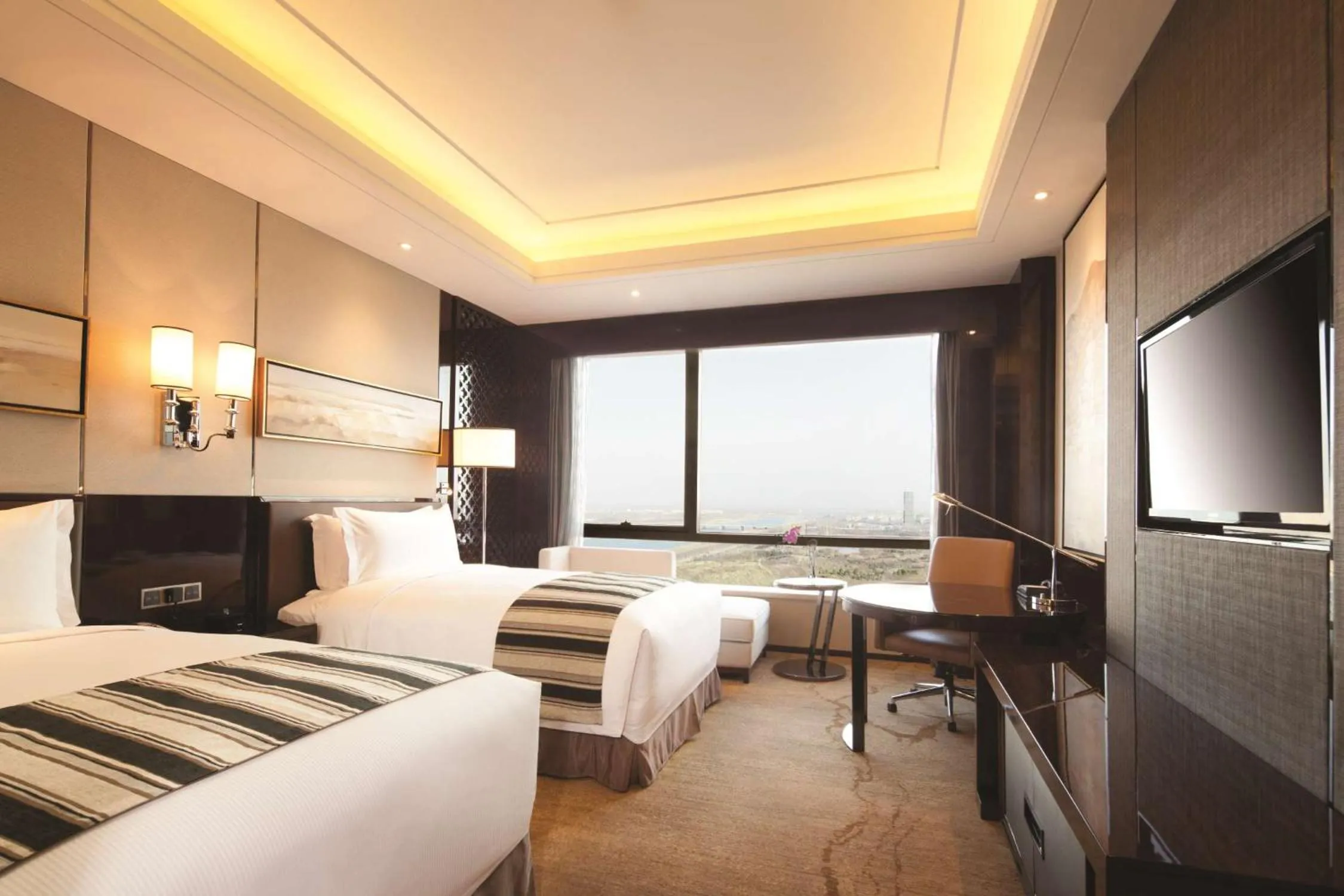 Bed in DoubleTree By Hilton Anhui