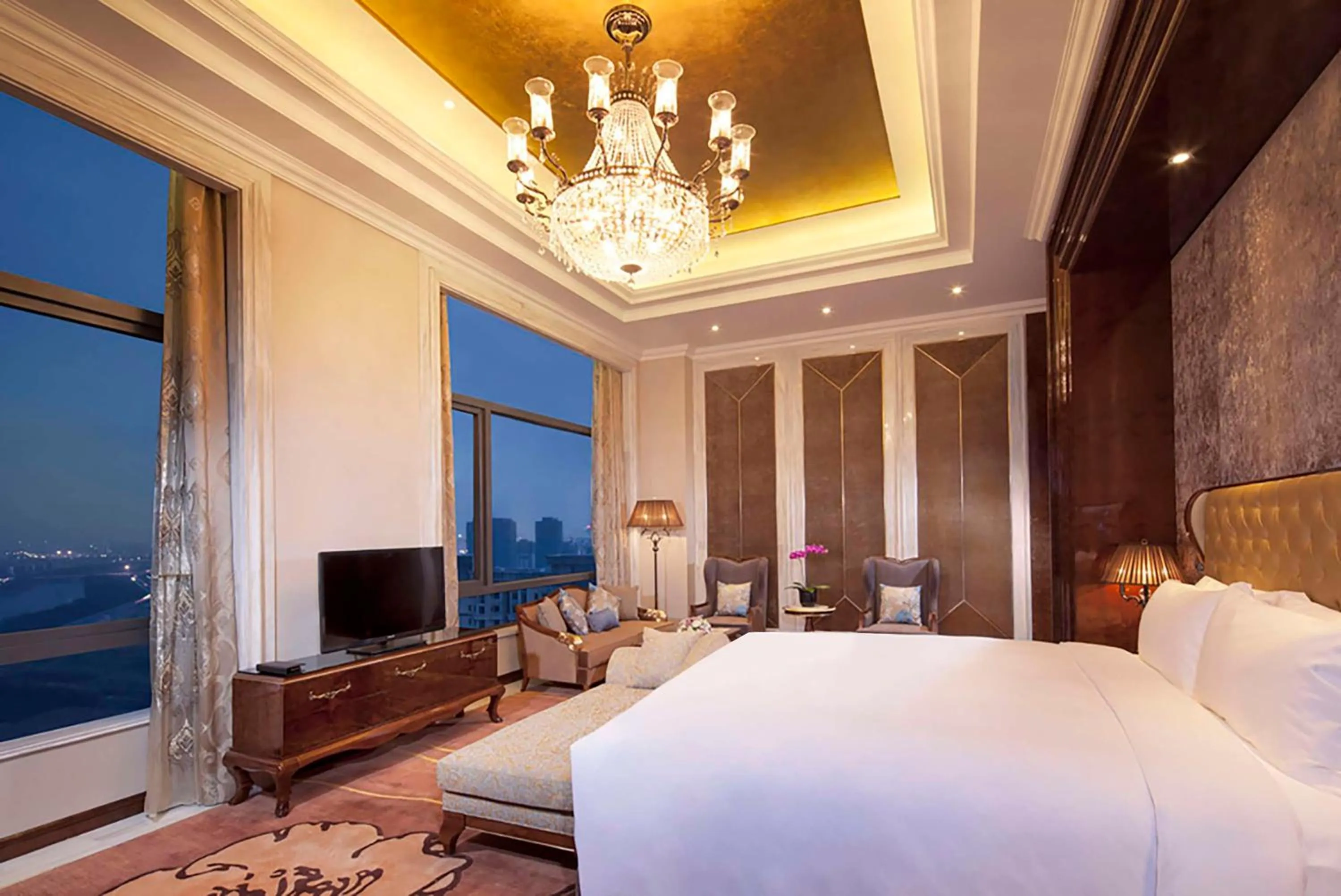 Living room, Bed in DoubleTree By Hilton Anhui