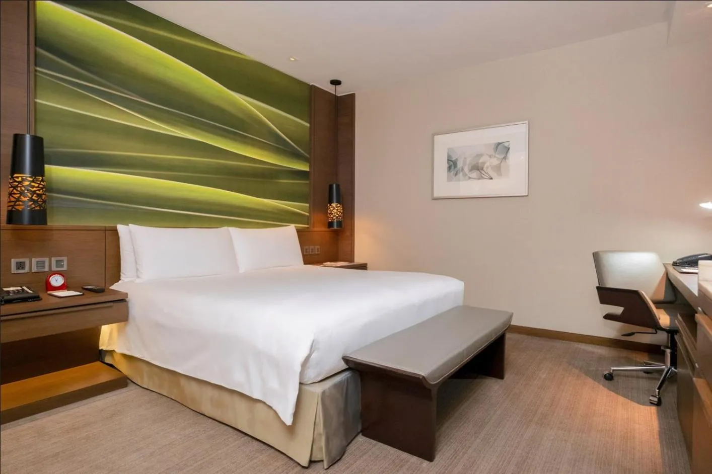 Bed in Marco Polo Ortigas Manila