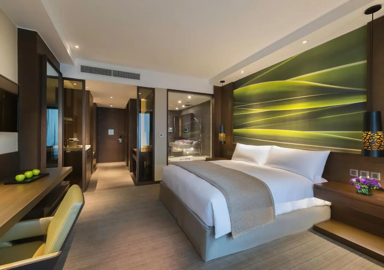 Bedroom, Bed in Marco Polo Ortigas Manila