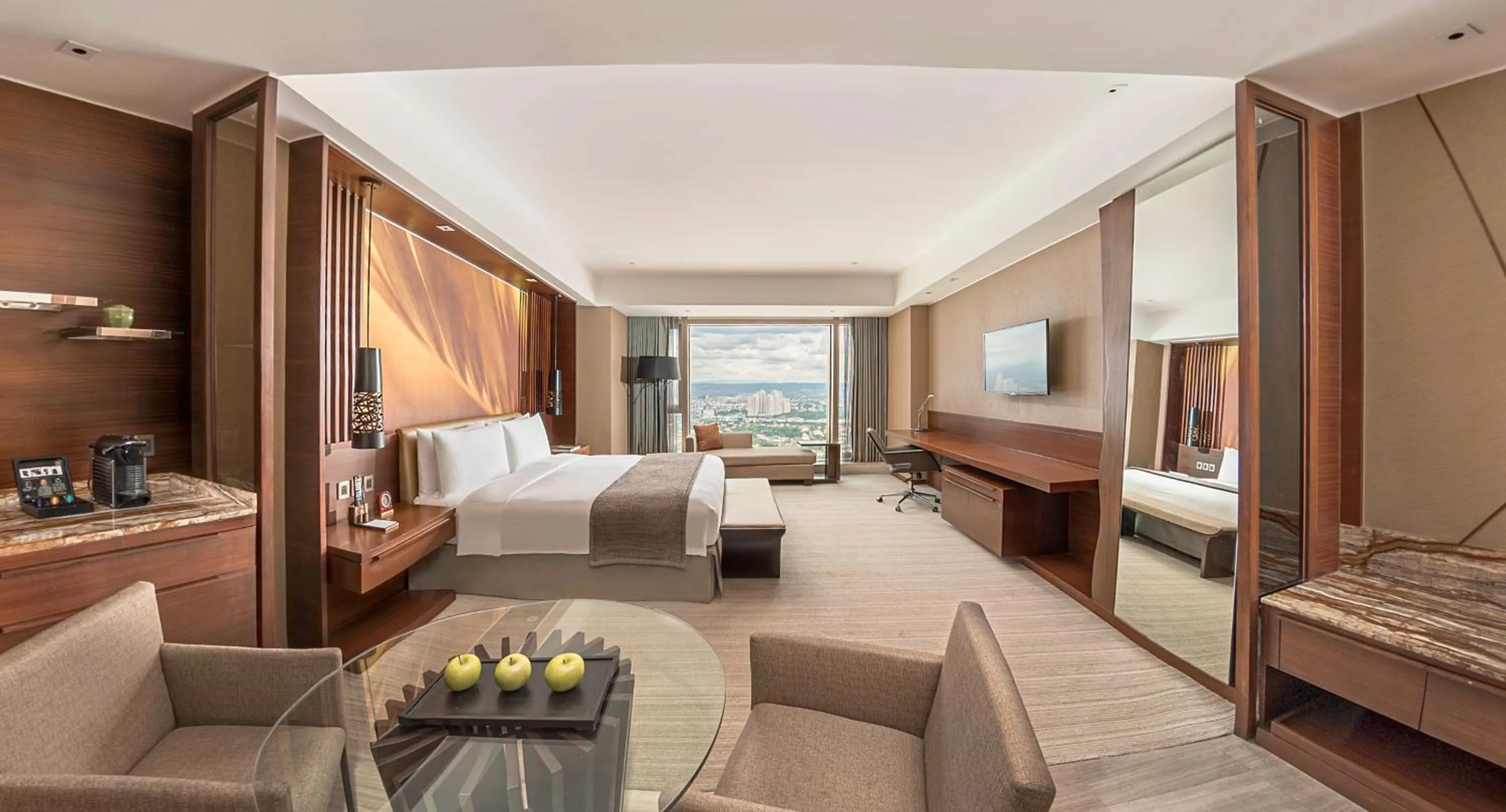 Bedroom, Bed in Marco Polo Ortigas Manila