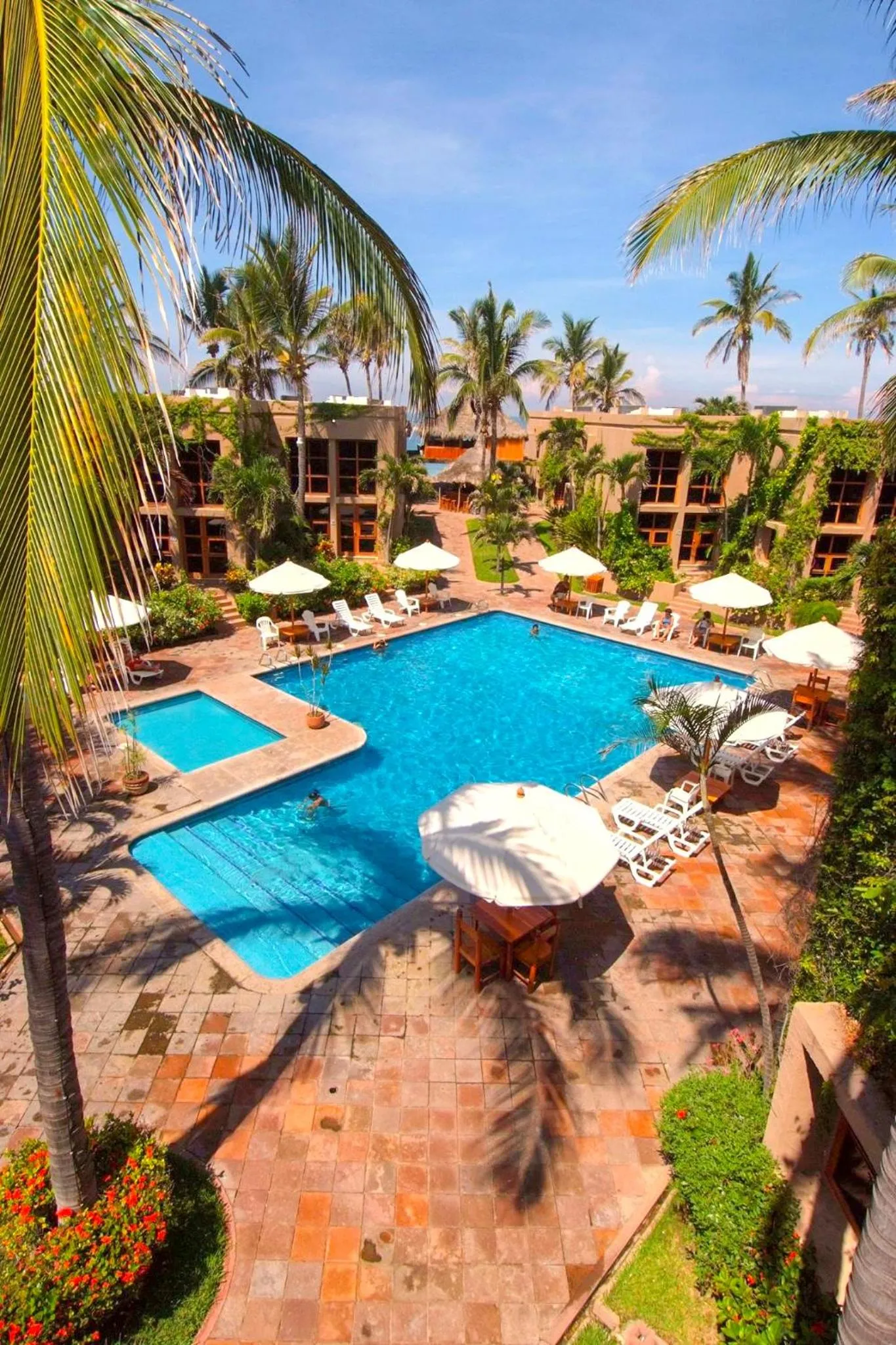 Villas El Rancho Green Resort