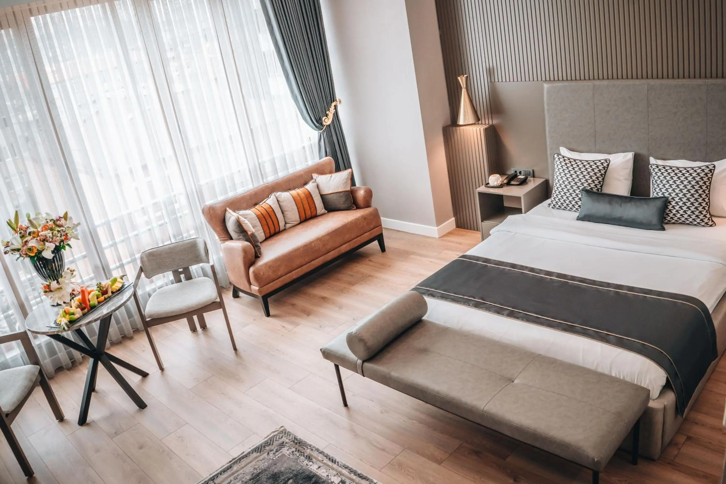 Bedroom, Bed in La Flora House Hotel