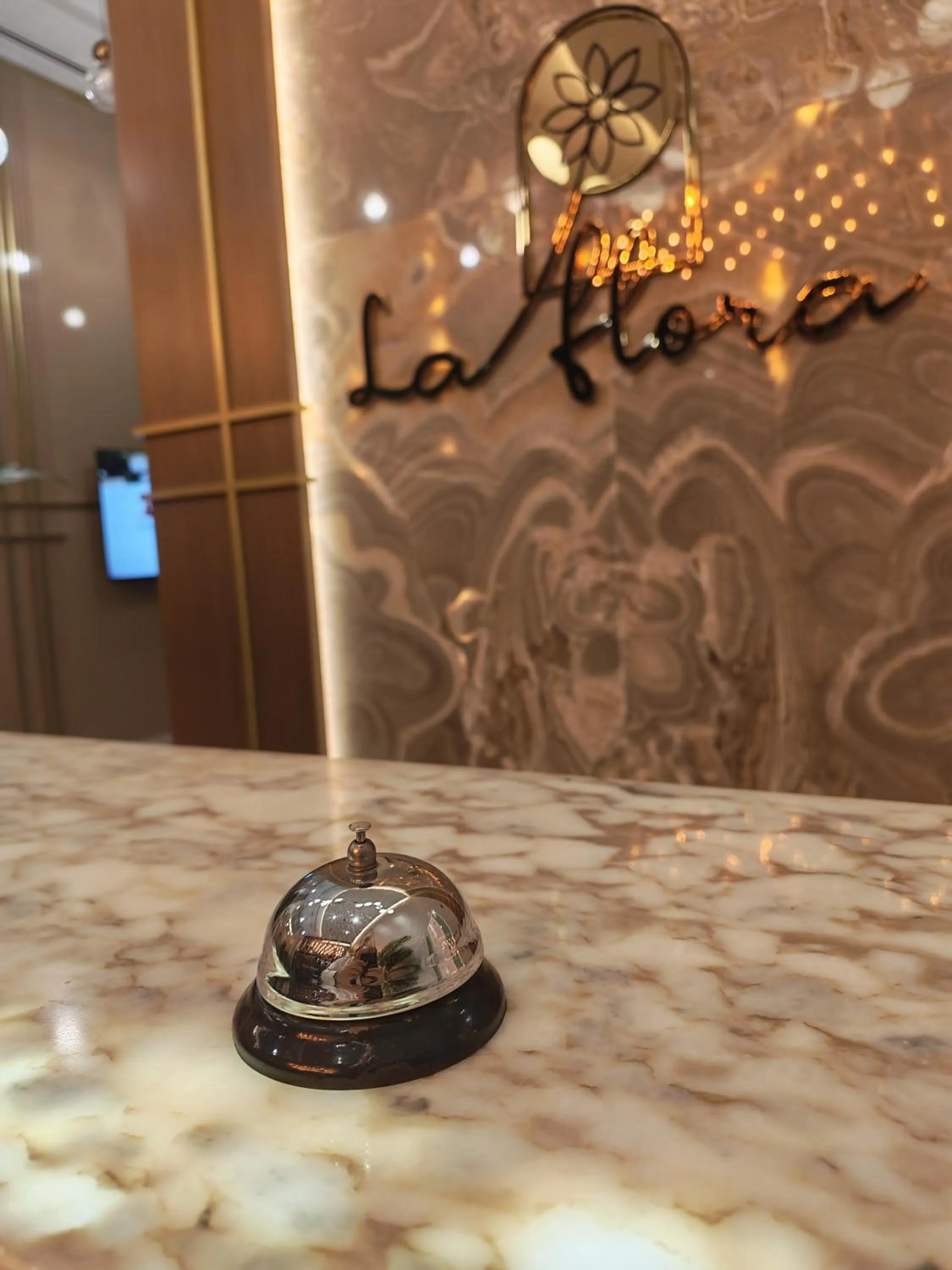 La Flora House Hotel