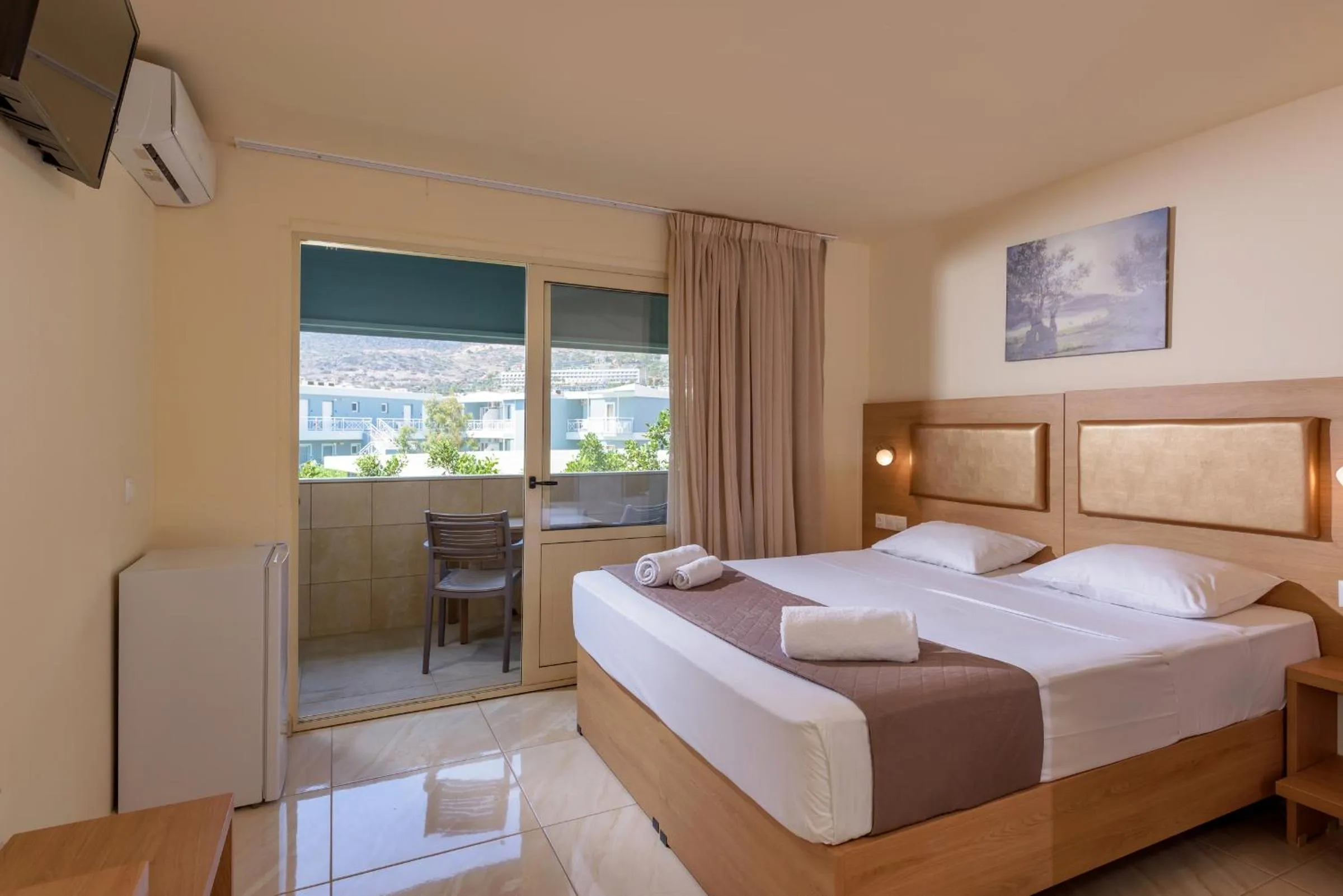 Bedroom in SunBay Hotel