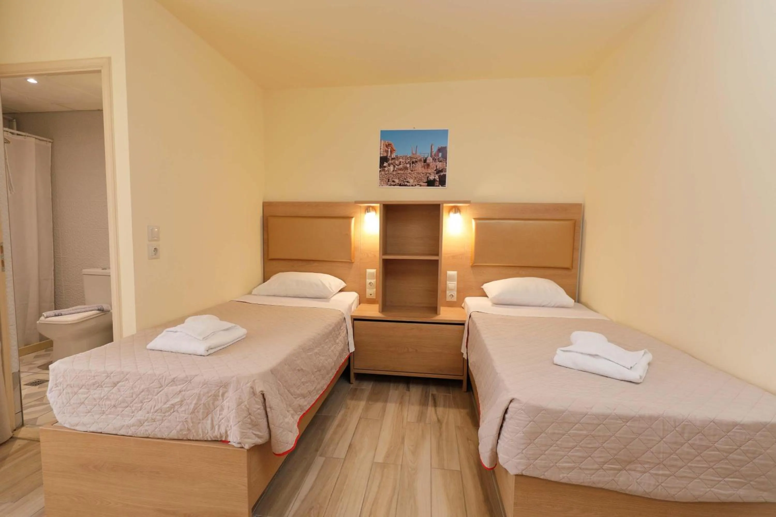 Photo of the whole room, Bed in SunBay Hotel